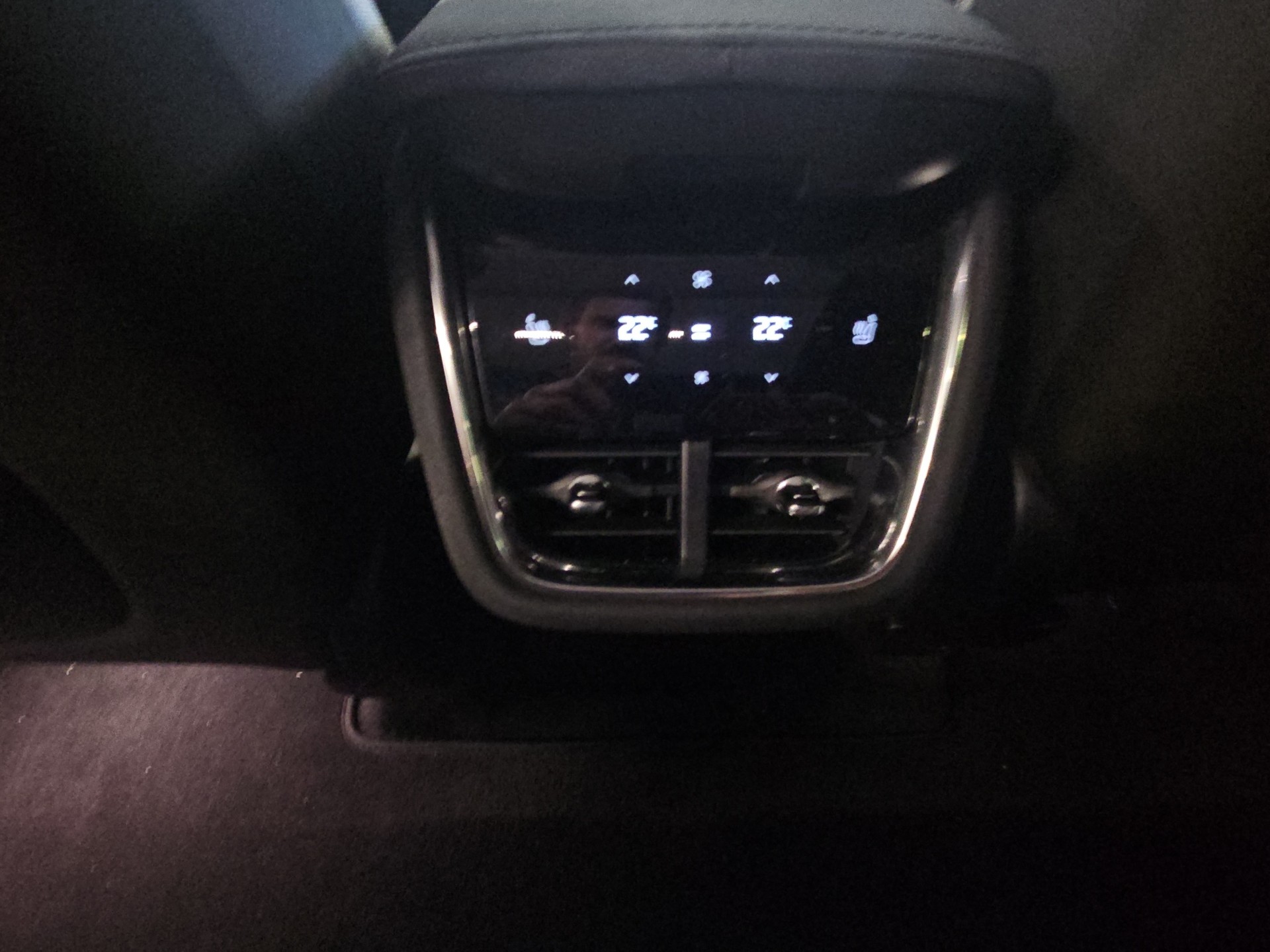 VOLVO EX90 Twin Performance Ultra AWD-image-16