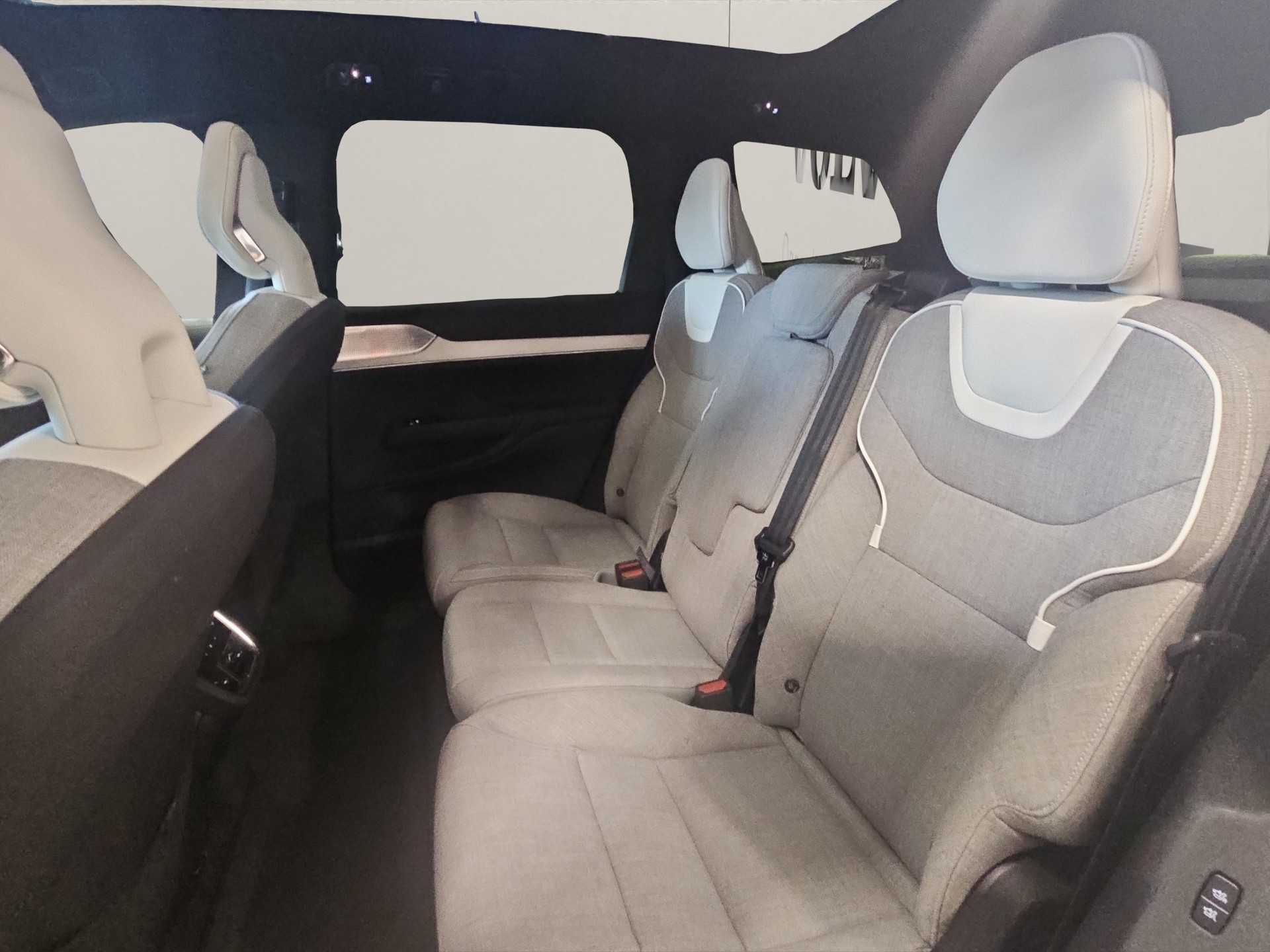 VOLVO EX90 Twin Performance Ultra AWD-image-17