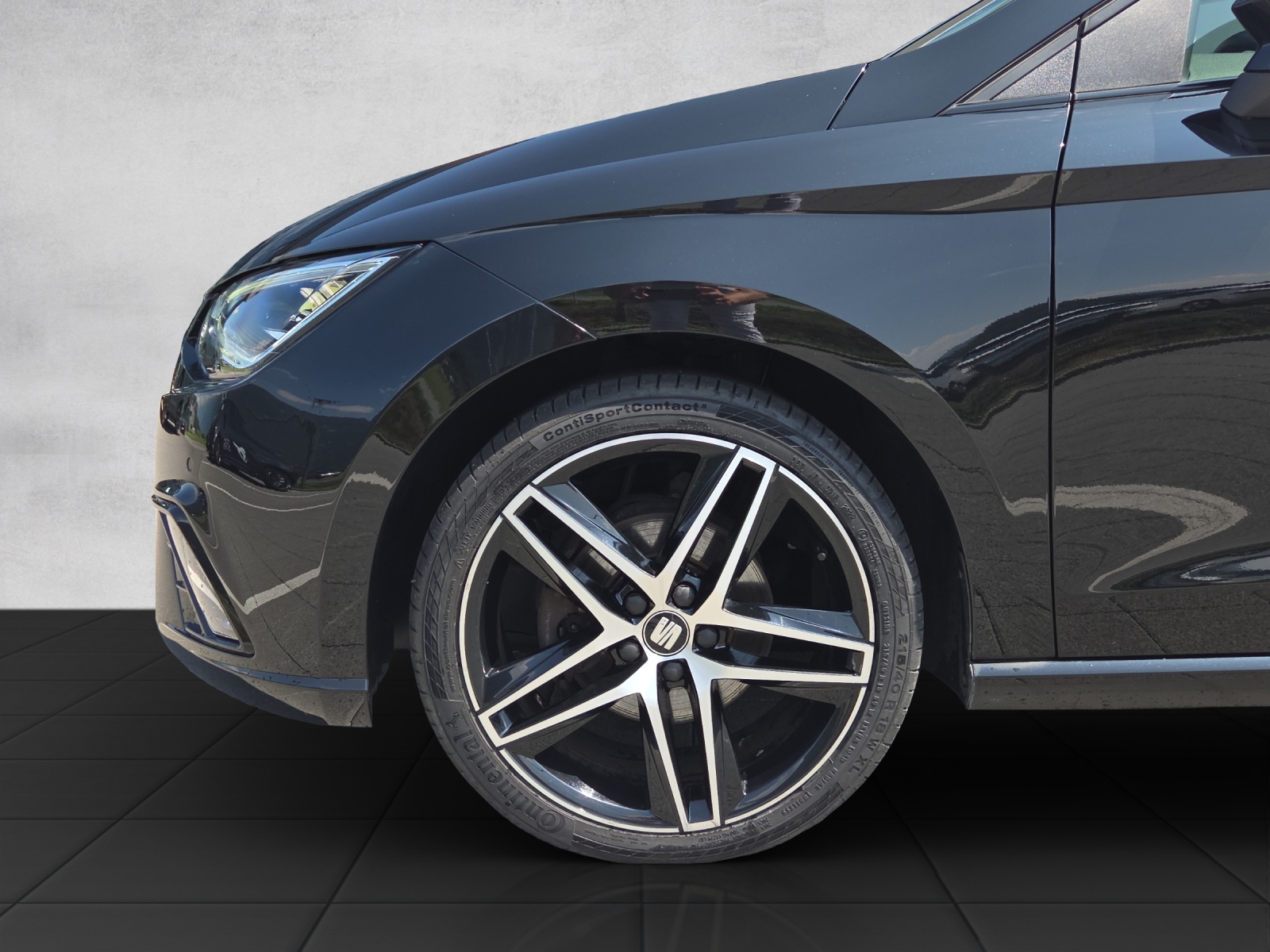 SEAT Ibiza 1.5 TSI EVO Swiss FR-image-14