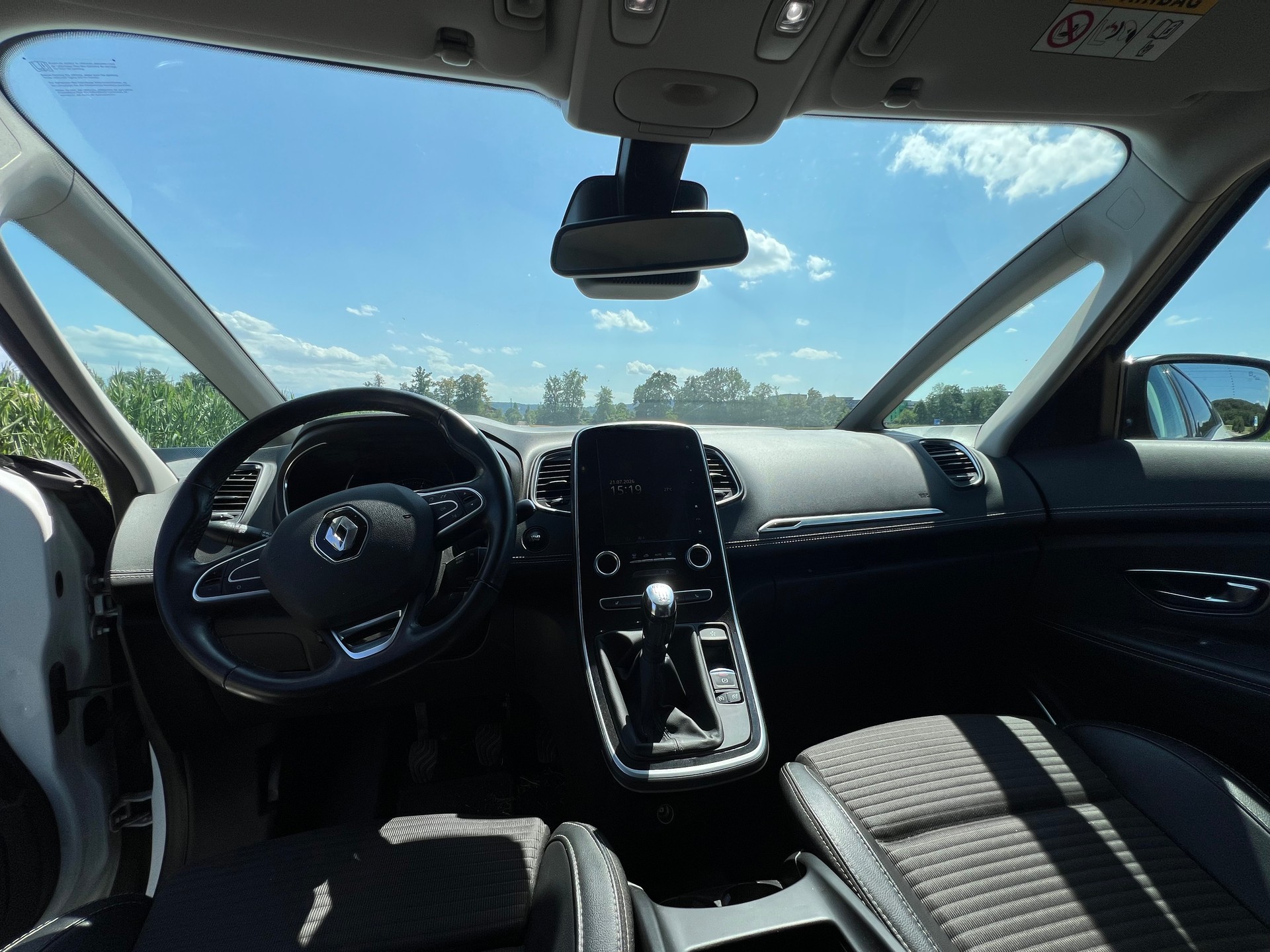 RENAULT Grand Scénic 1.2 16V Turbo Bose *7-Plätzer*-image-9