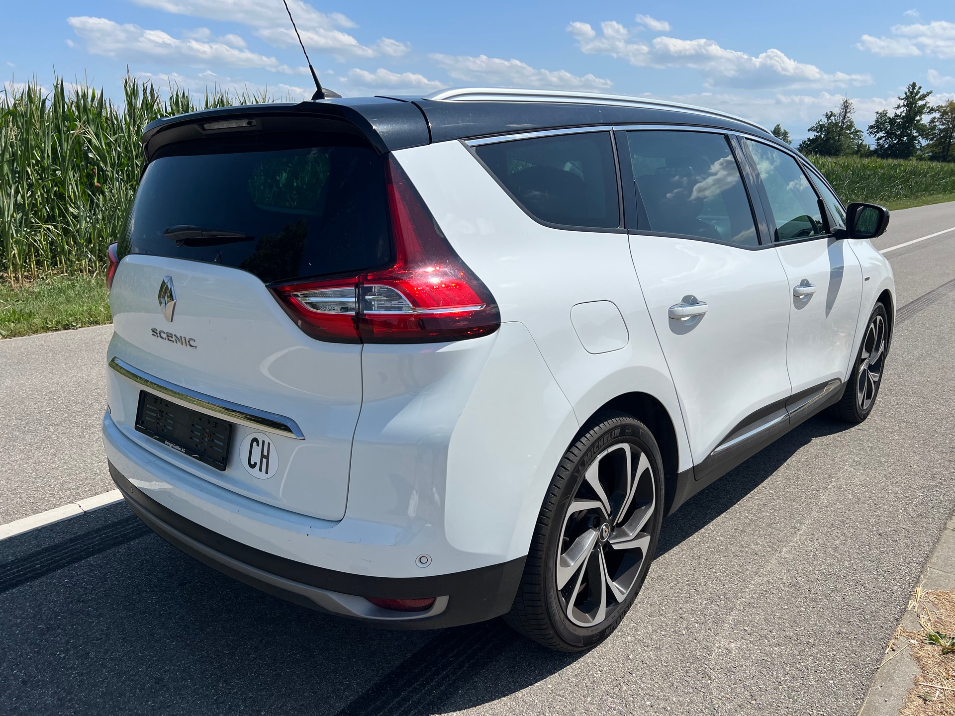 RENAULT Grand Scénic 1.2 16V Turbo Bose *7-Plätzer*-image-6