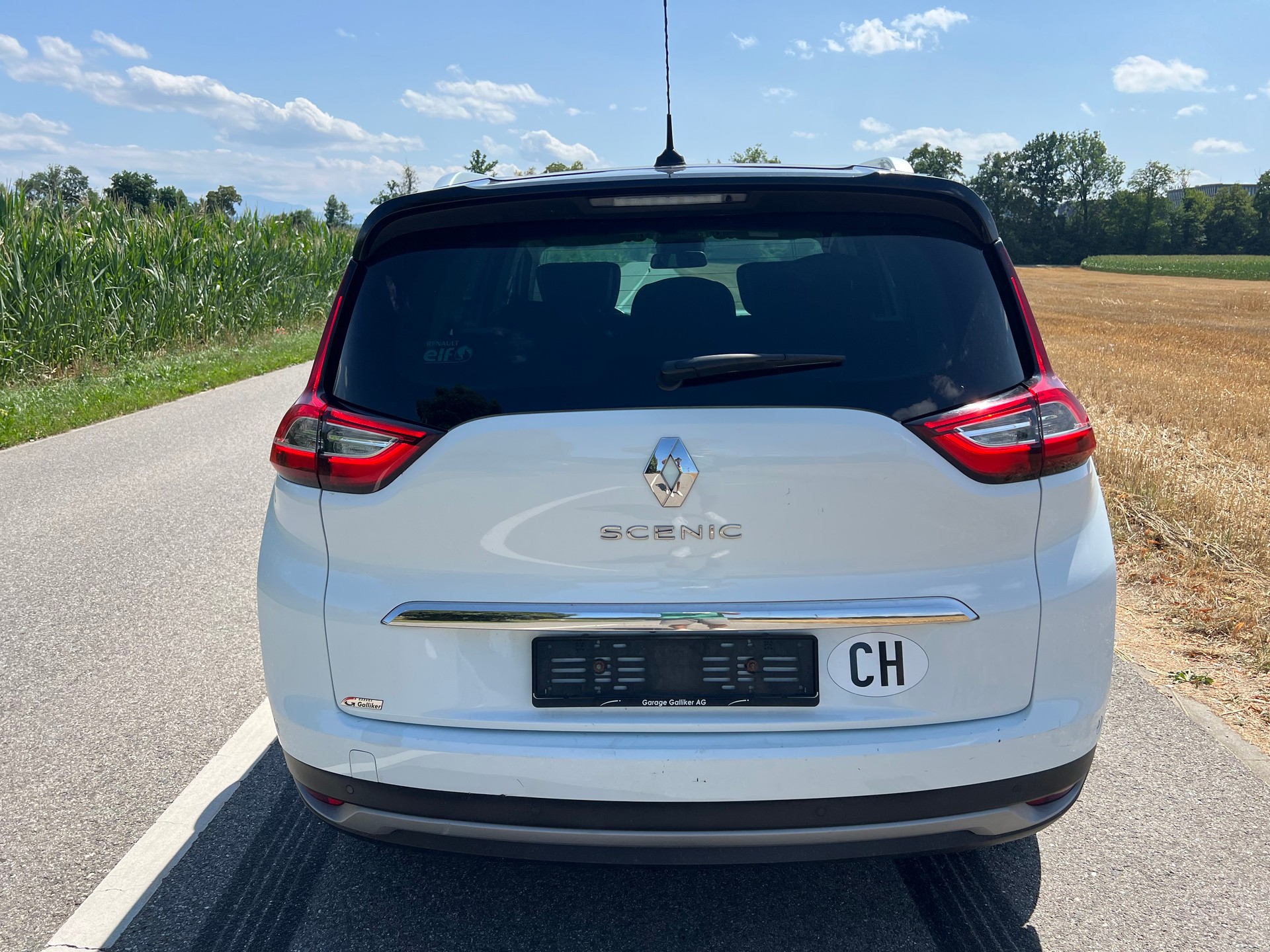 RENAULT Grand Scénic 1.2 16V Turbo Bose *7-Plätzer*-image-5