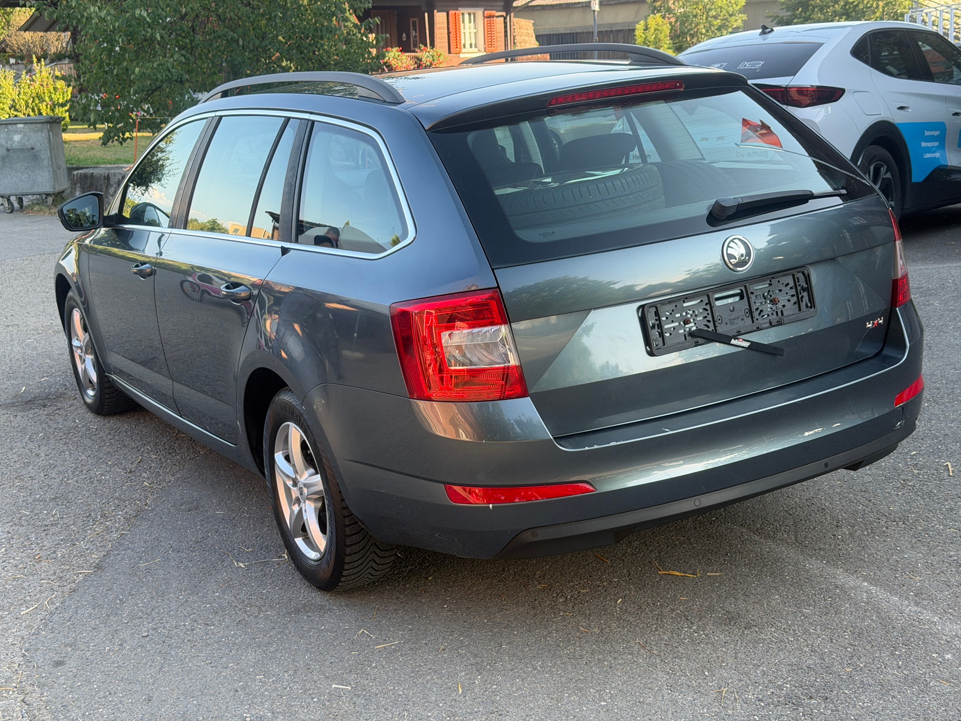 SKODA OCTAVIA 1.6 4X4-image-4