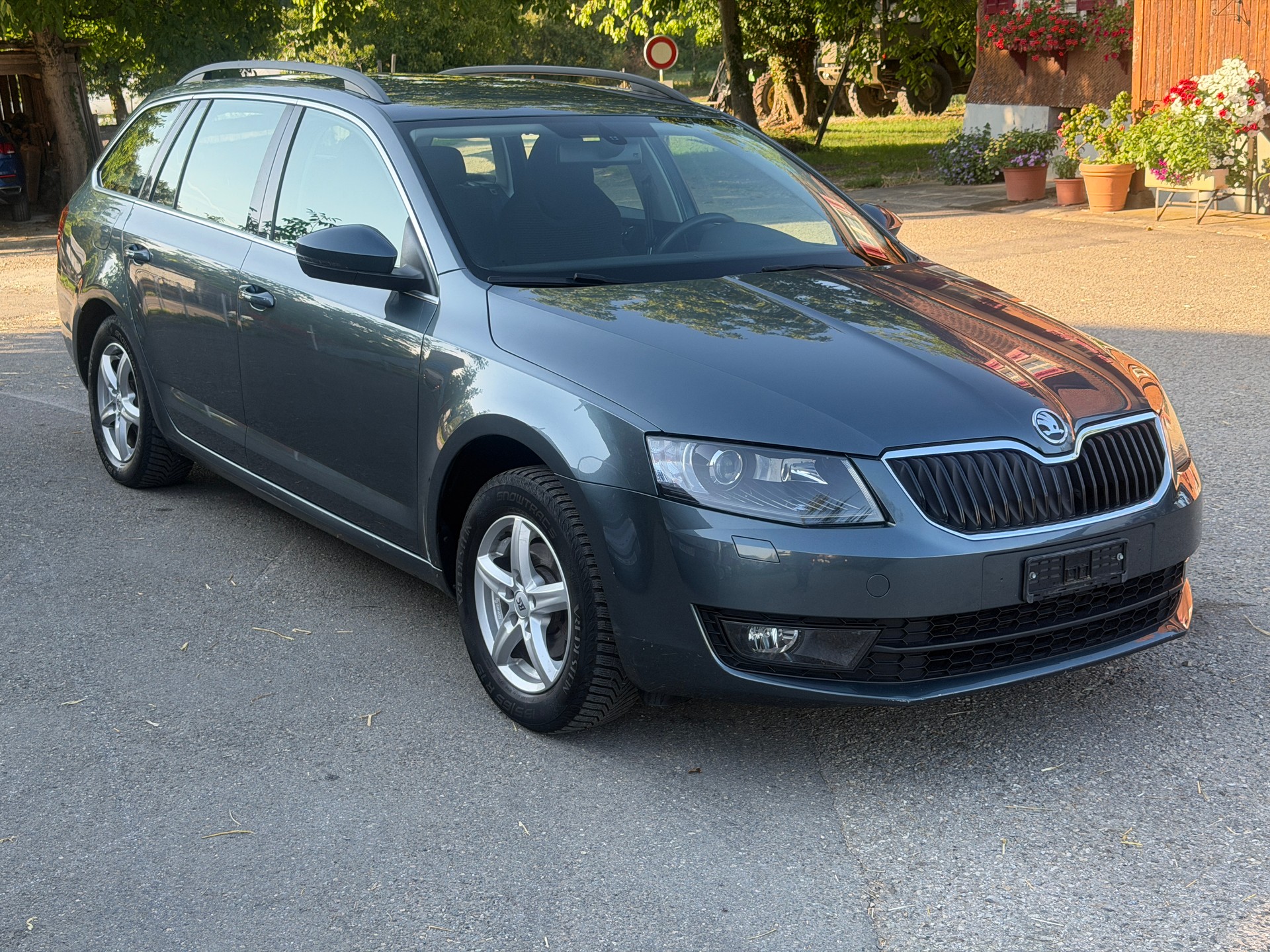 SKODA OCTAVIA 1.6 4X4-image-2