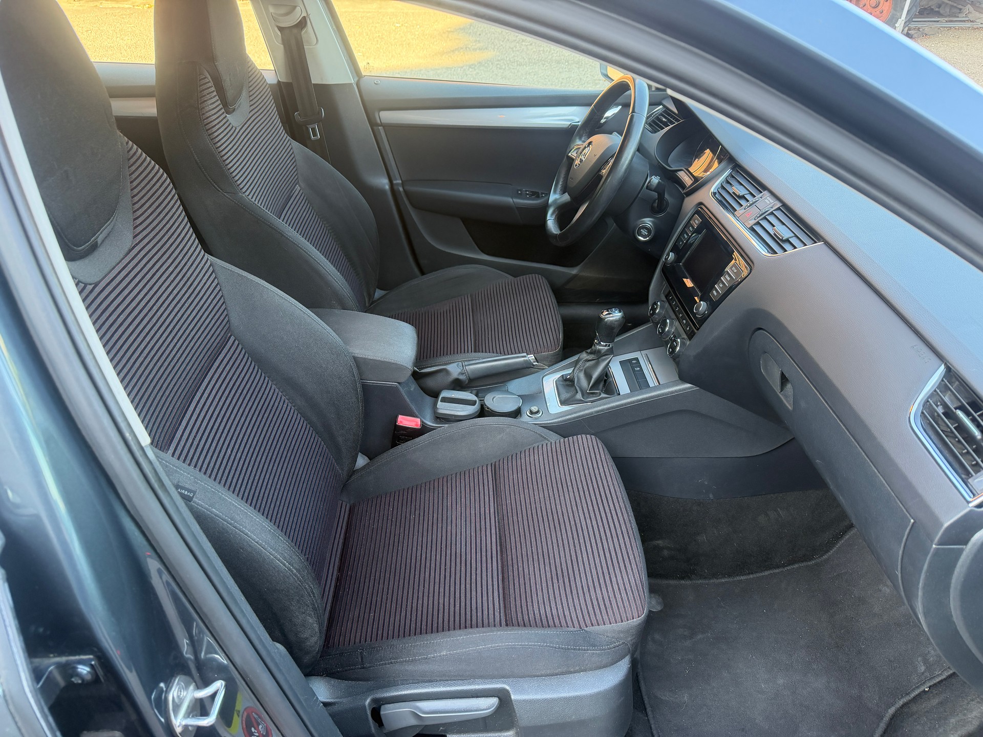 SKODA OCTAVIA 1.6 4X4-image-6
