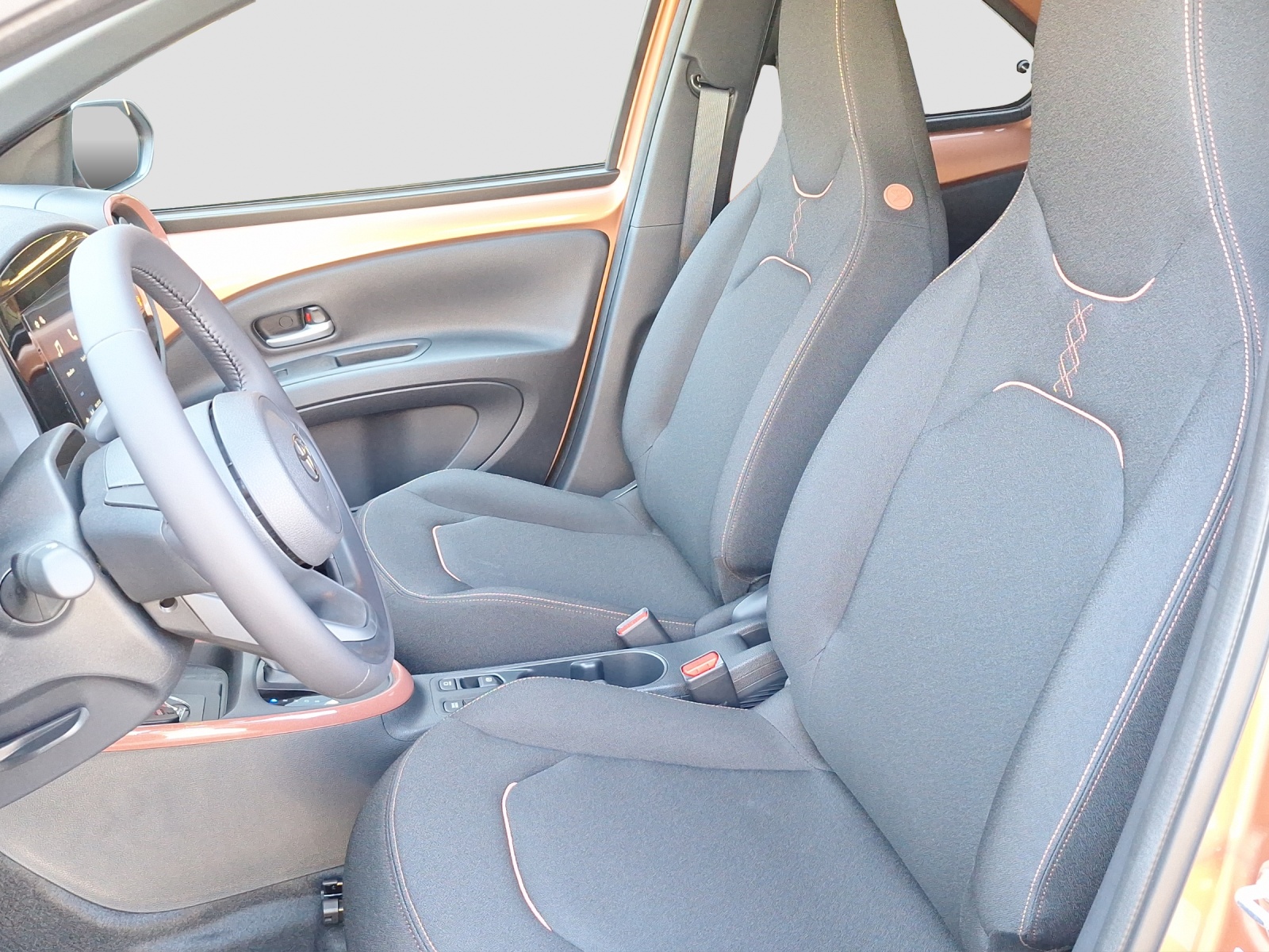 TOYOTA Aygo X 1.5 VVT-i HSD Trend-image-10