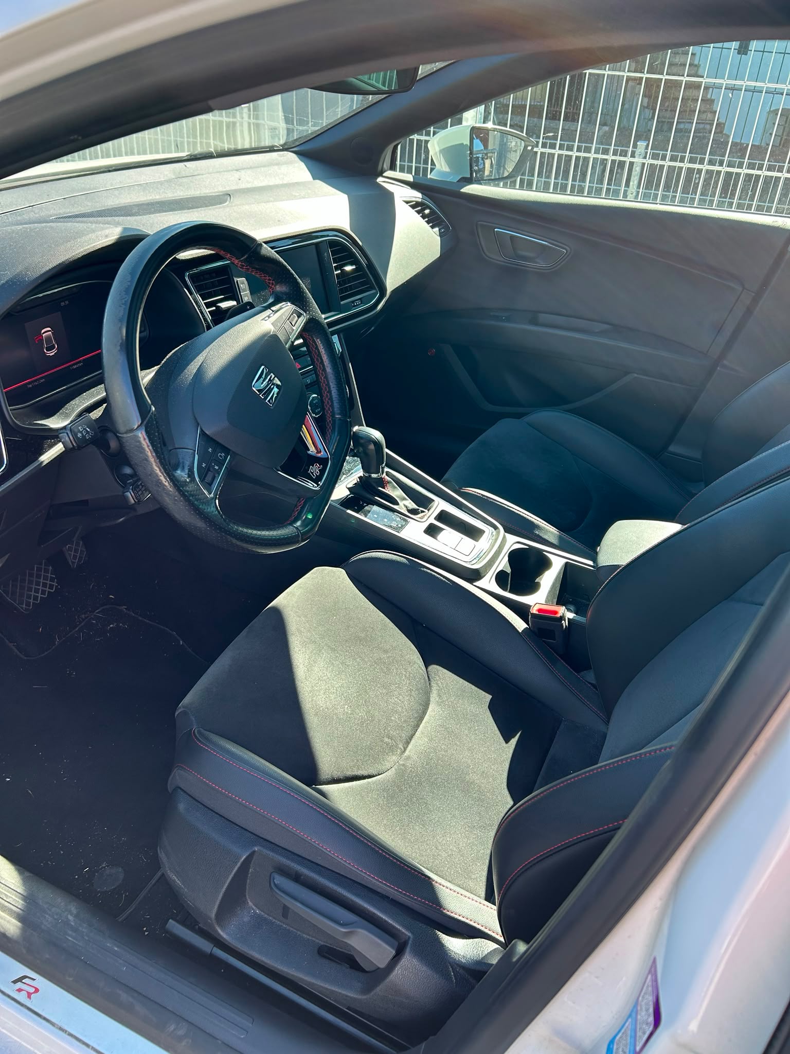 SEAT 2.0 TSI Swiss FR DSG-image-1