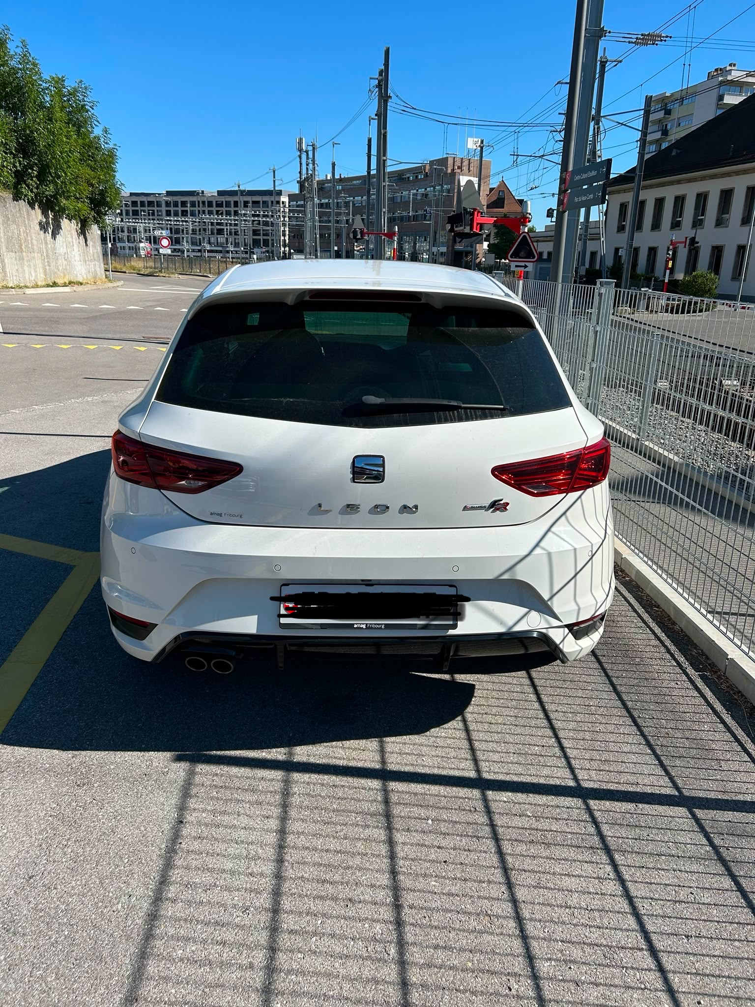 SEAT 2.0 TSI Swiss FR DSG-image-0