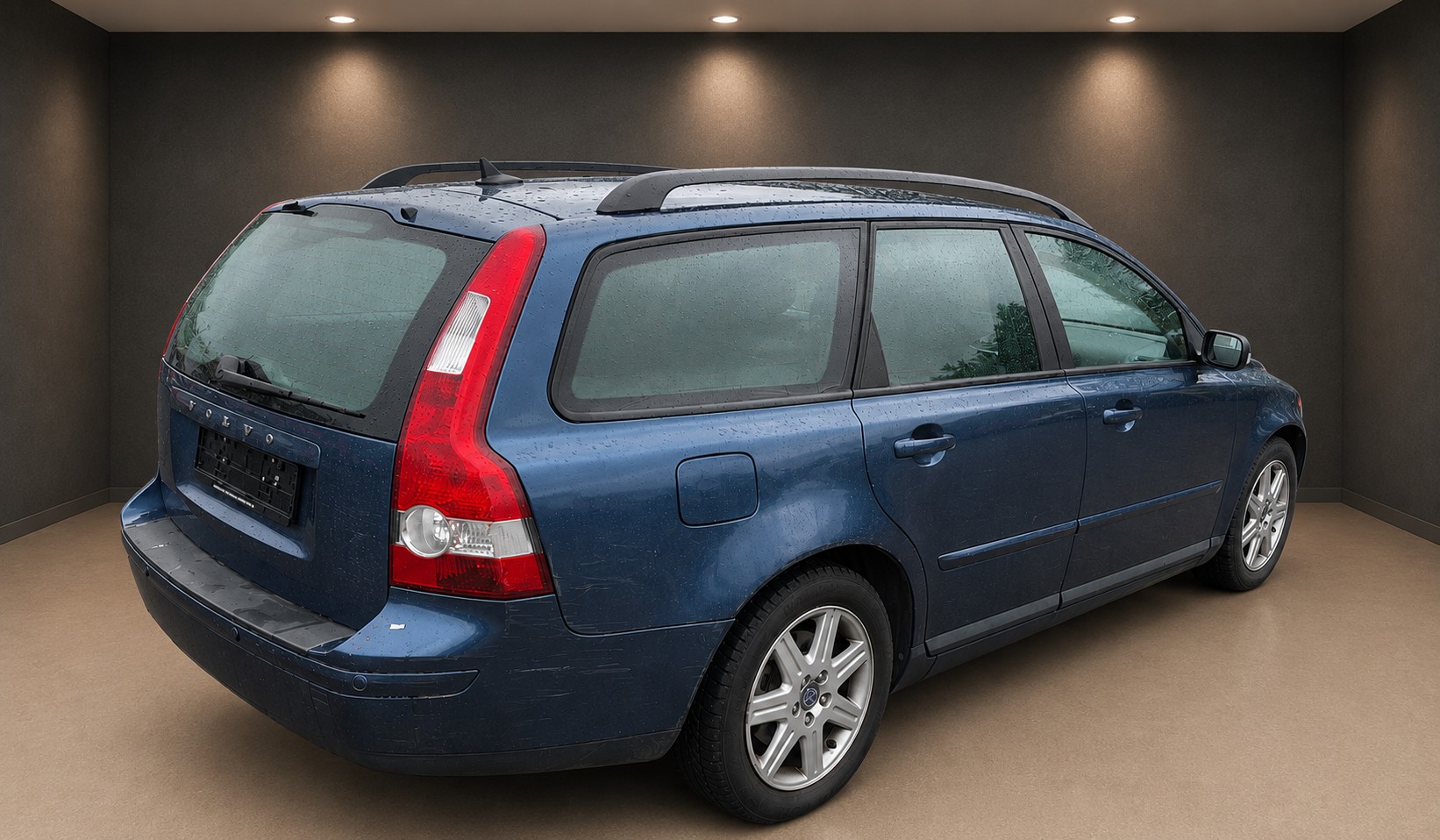 VOLVO V50 2.4i-image-1