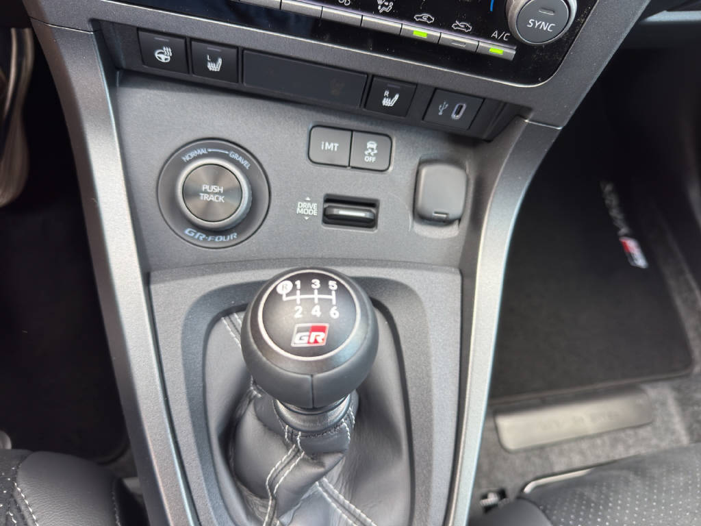 TOYOTA GR Yaris 1.6 Turbo Sport 4x4-image-15