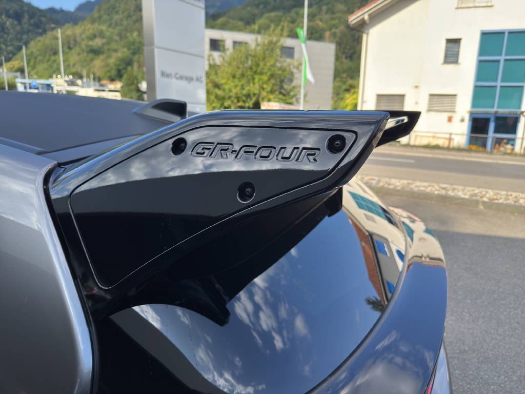 TOYOTA GR Yaris 1.6 Turbo Sport 4x4-image-4