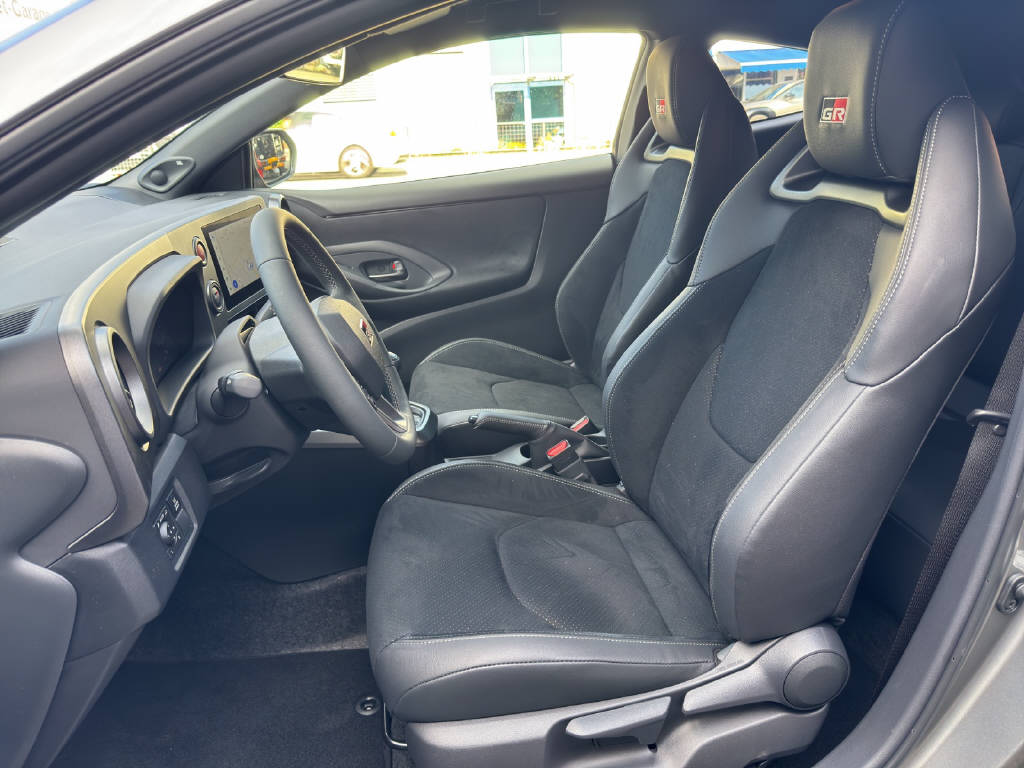 TOYOTA GR Yaris 1.6 Turbo Sport 4x4-image-6