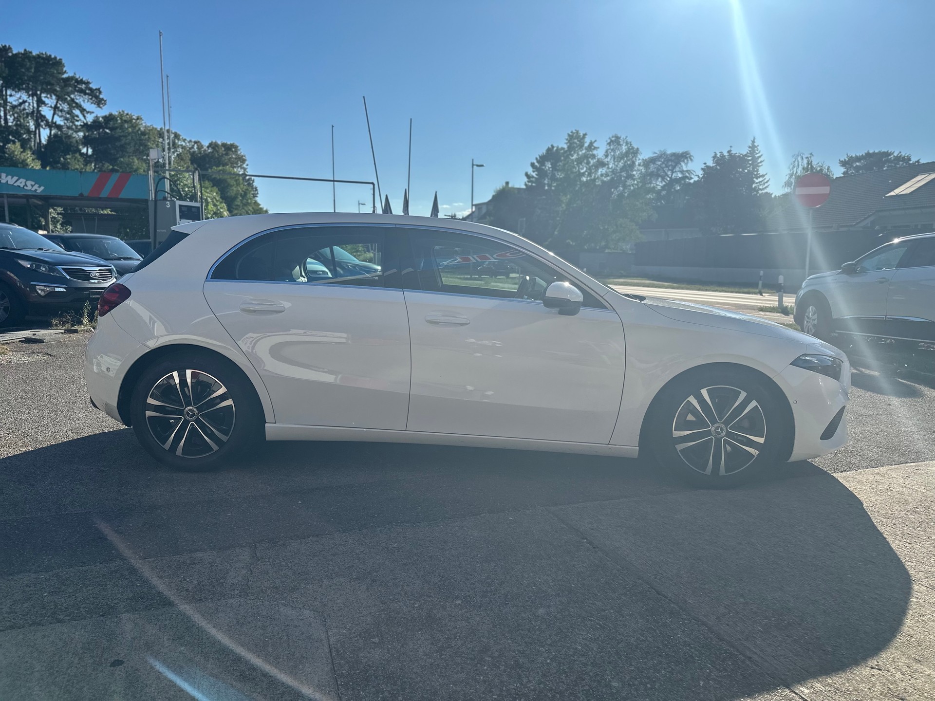 MERCEDES-BENZ A 180 7G-DCT-image-4