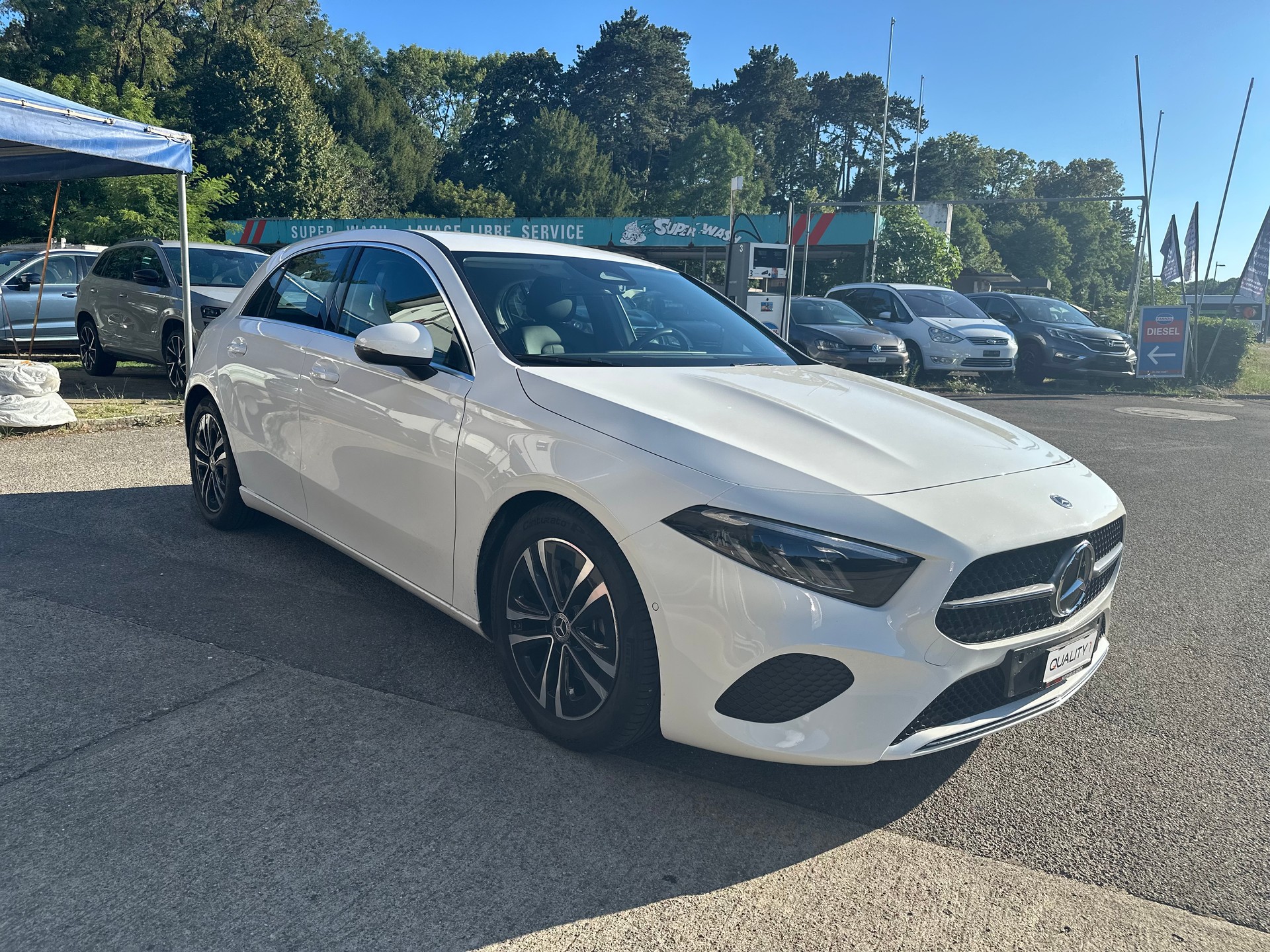 MERCEDES-BENZ A 180 7G-DCT-image-0