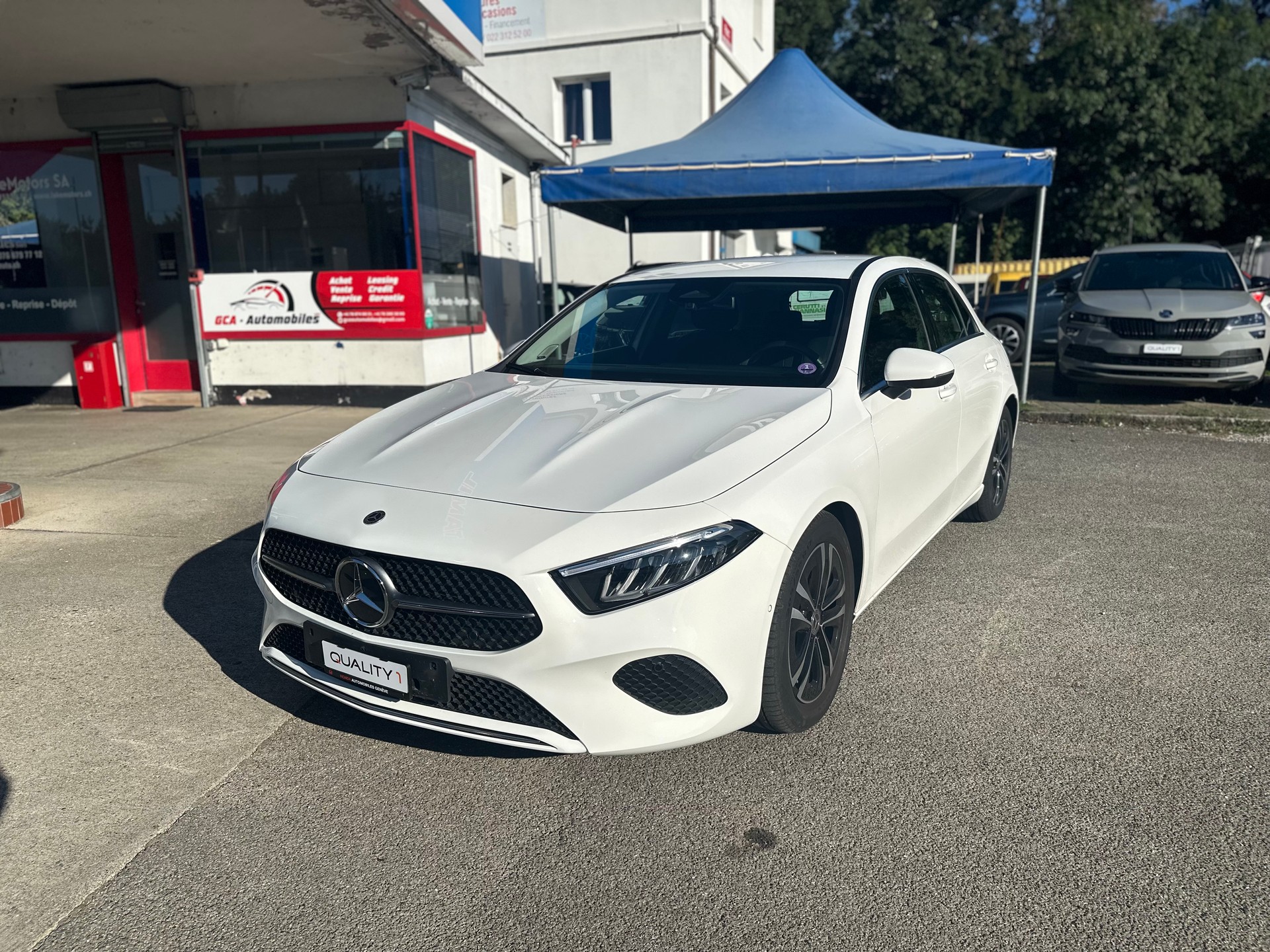 MERCEDES-BENZ A 180 7G-DCT-image-1