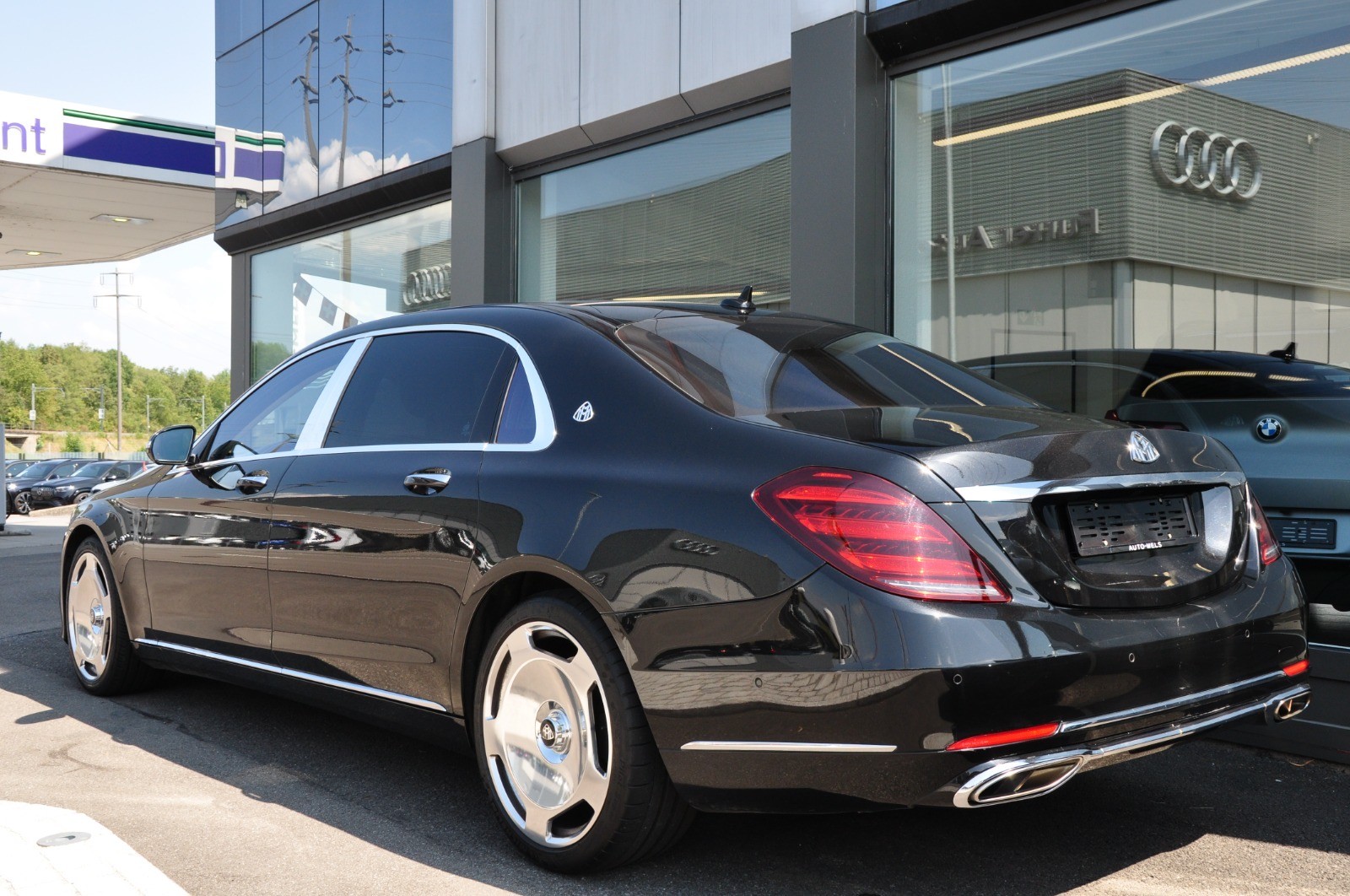 MERCEDES-BENZ S 560 Maybach 4Matic 9G-Tronic-image-7