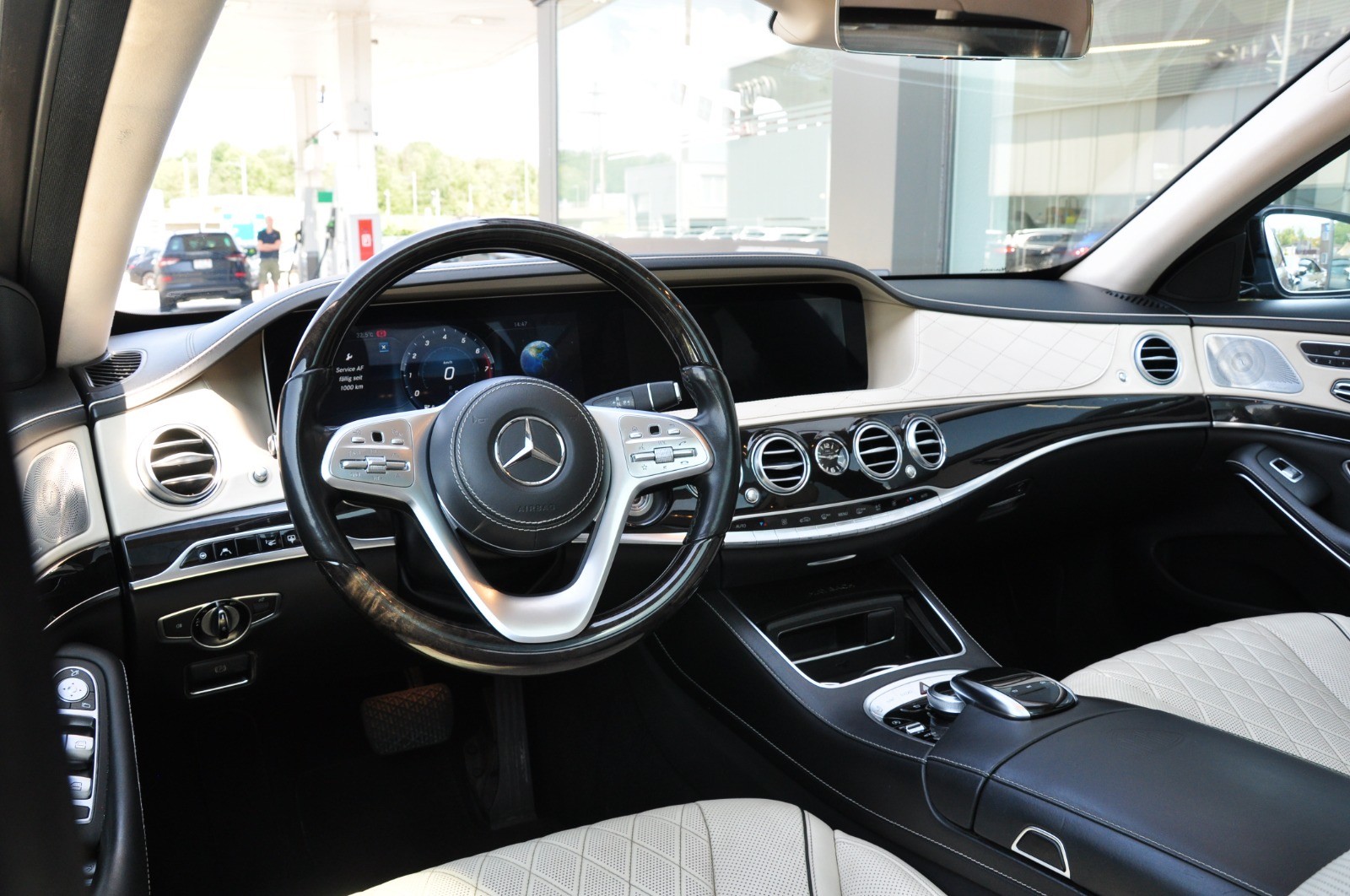 MERCEDES-BENZ S 560 Maybach 4Matic 9G-Tronic-image-1