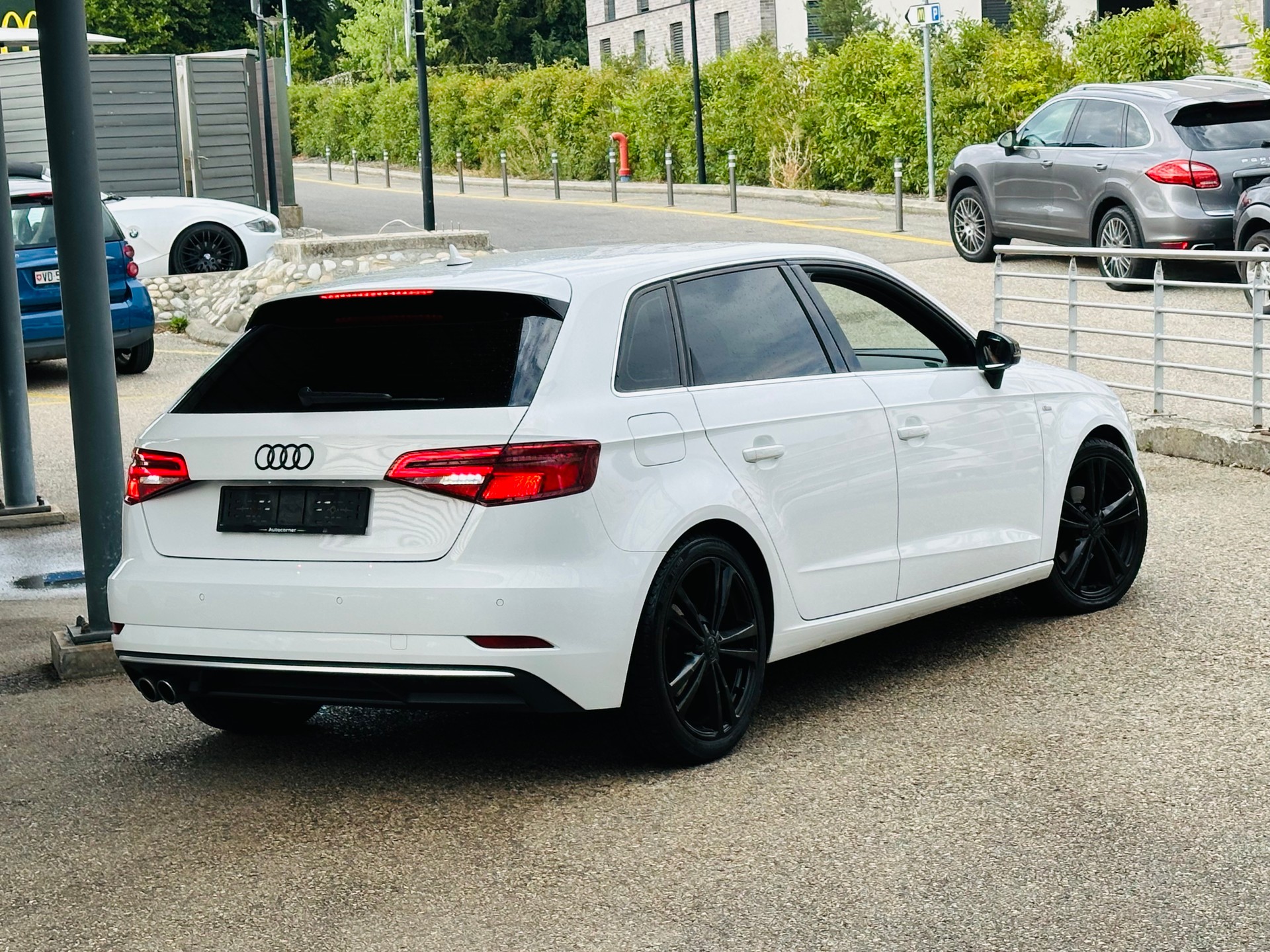 AUDI A3 Sportback 1.5 TFSI Sport-image-7