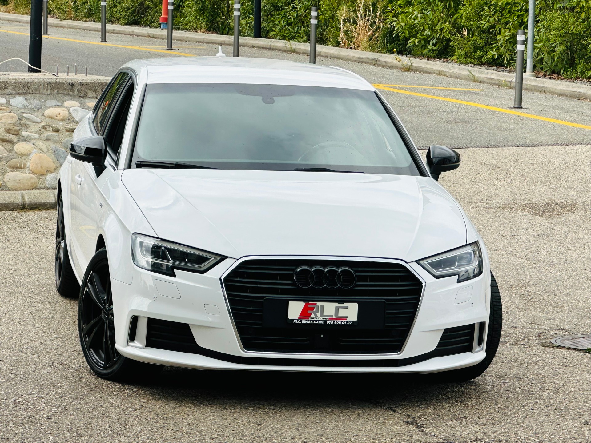 AUDI A3 Sportback 1.5 TFSI Sport-image-0