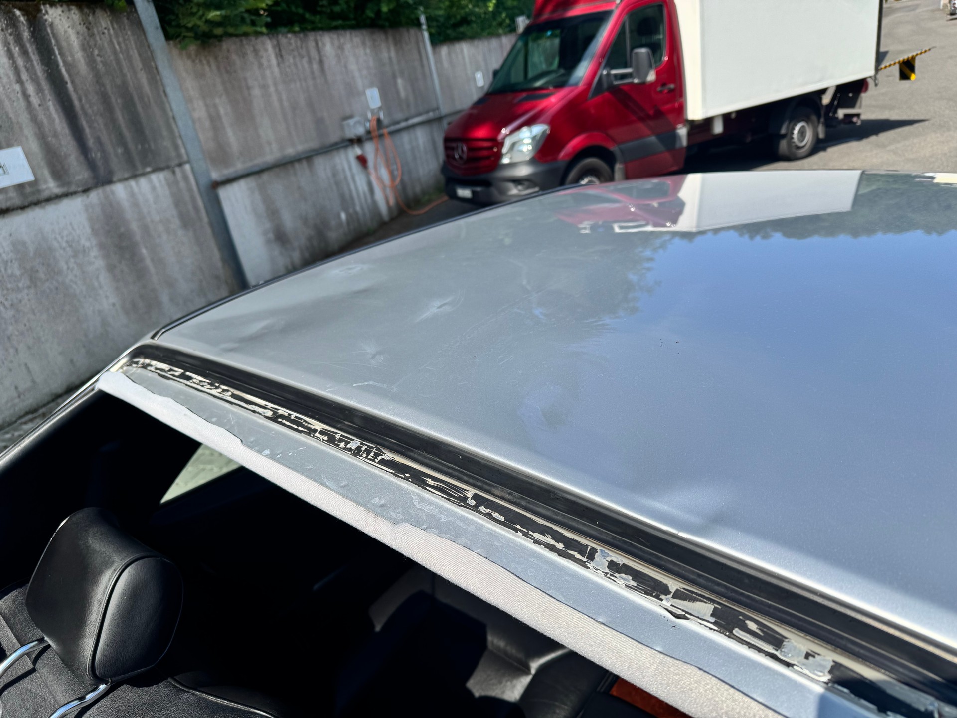 MERCEDES-BENZ E 220-image-7