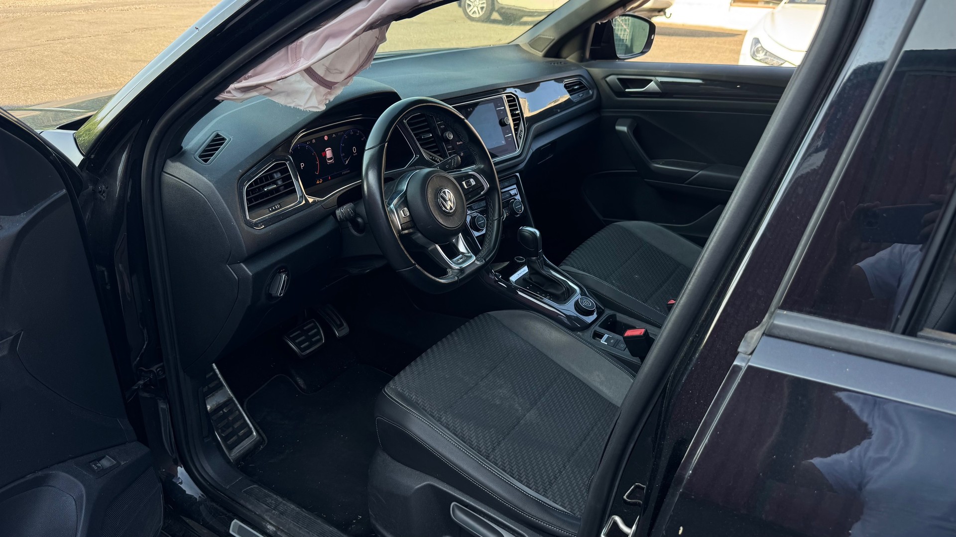 VW T-Roc 2.0 TSI Sport DSG 4Motion-image-9