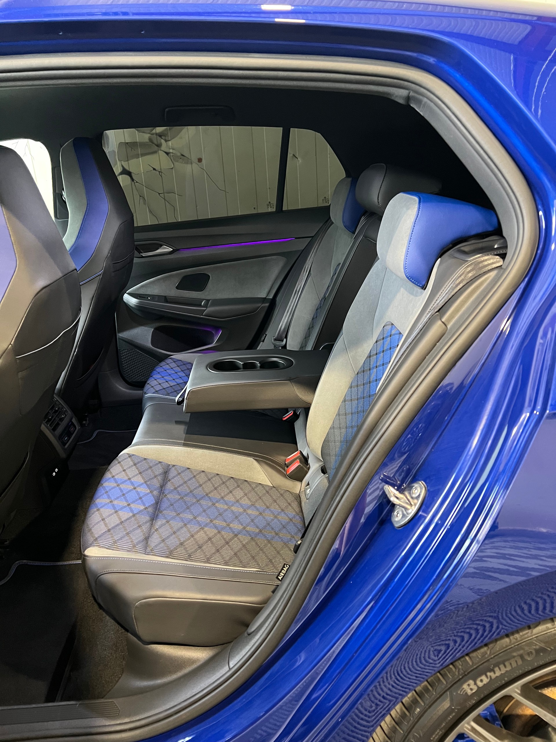 VW Golf 2.0 TSI R DSG 4Motion-image-15