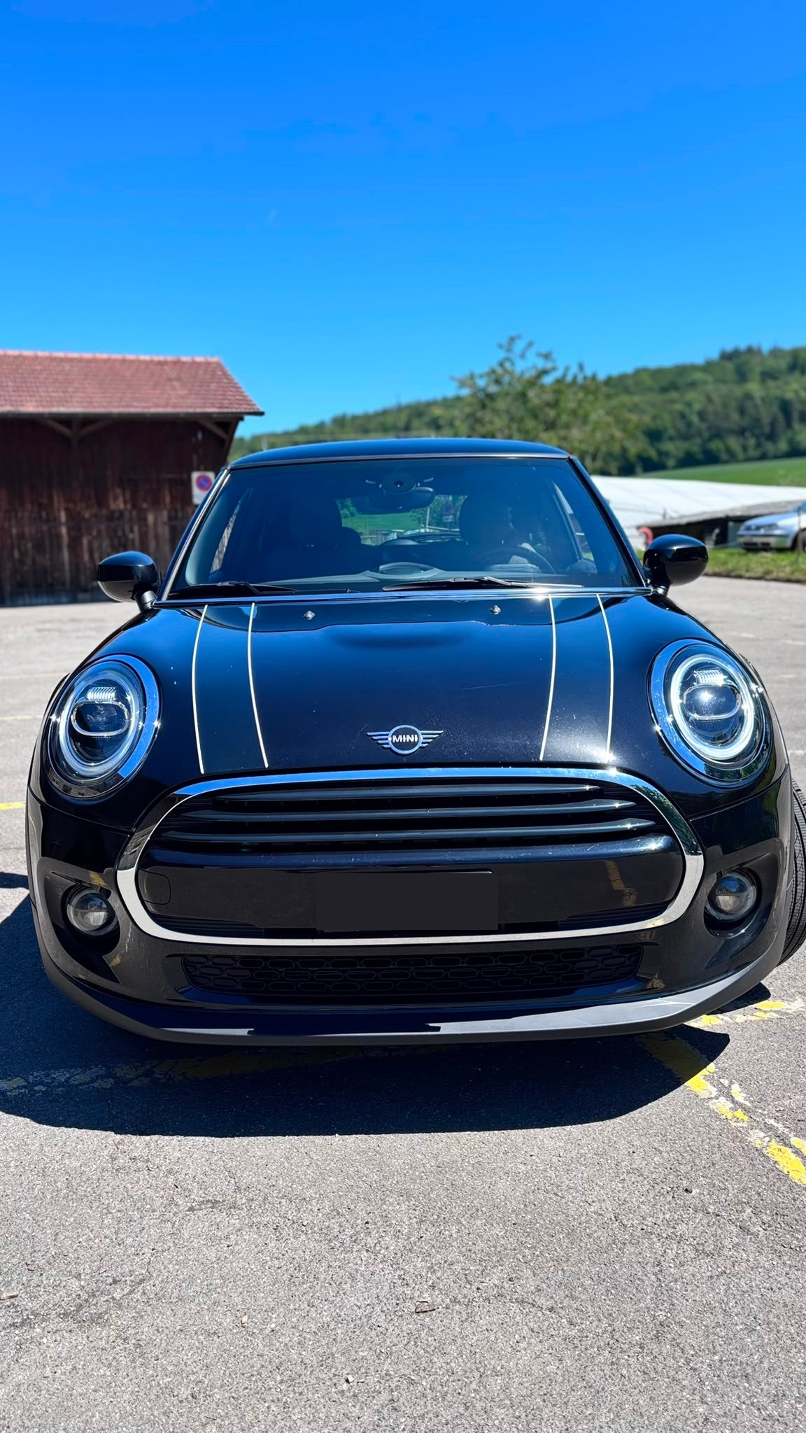 MINI 1.5i Cooper Blackyard-image-0