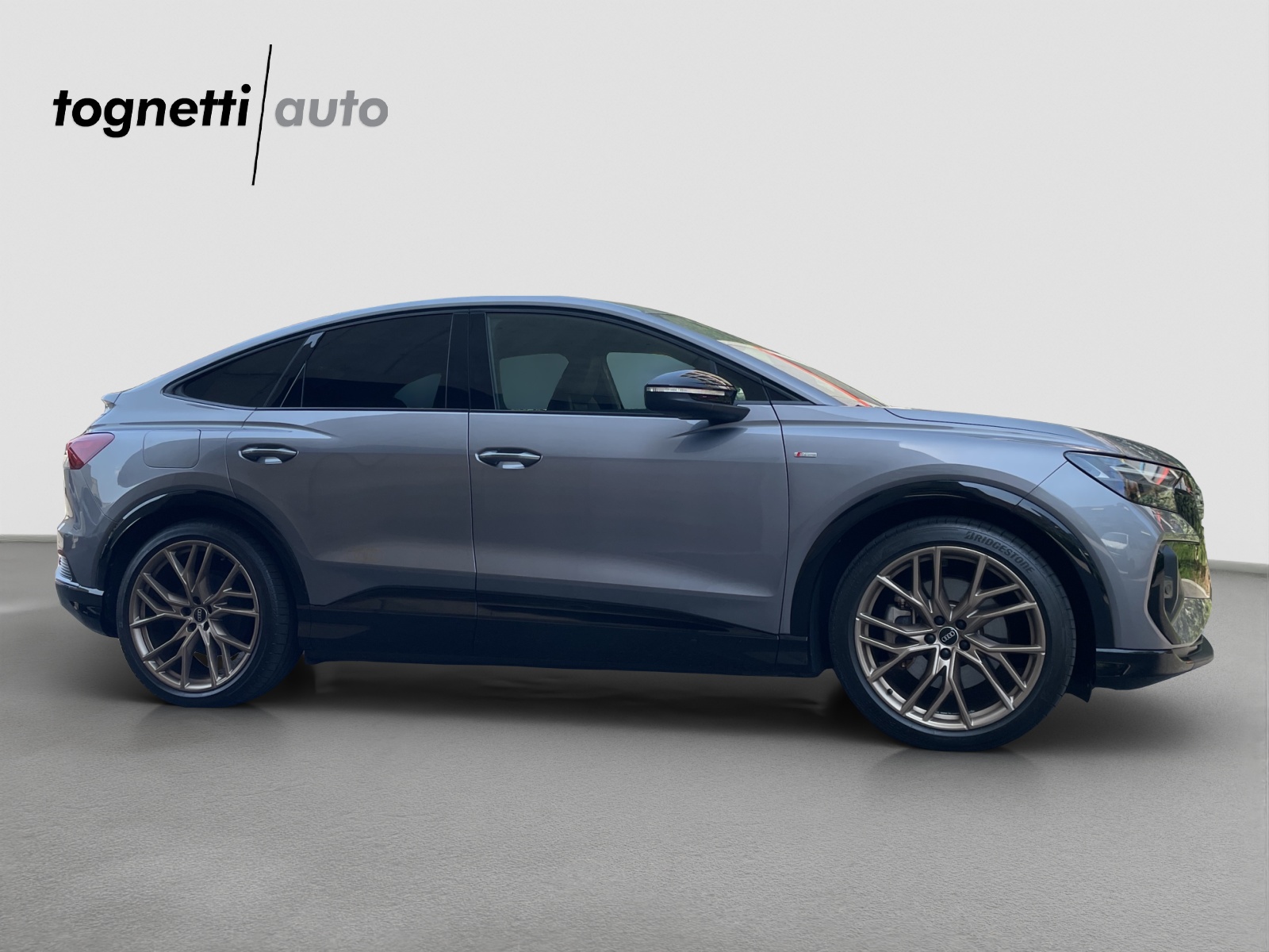 AUDI Q4 Sportback e-tron 50 quattro-image-2