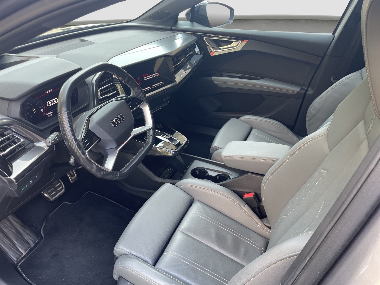AUDI Q4 Sportback e-tron 50 quattro-image-7