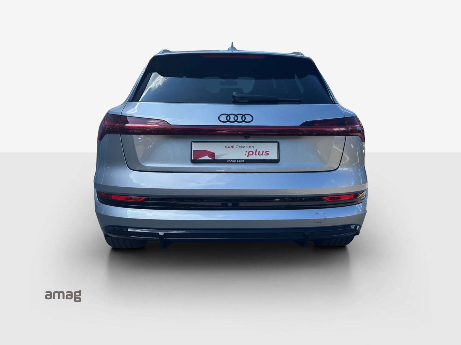 AUDI e-tron 55 S Line Black Edition quattro-image-3