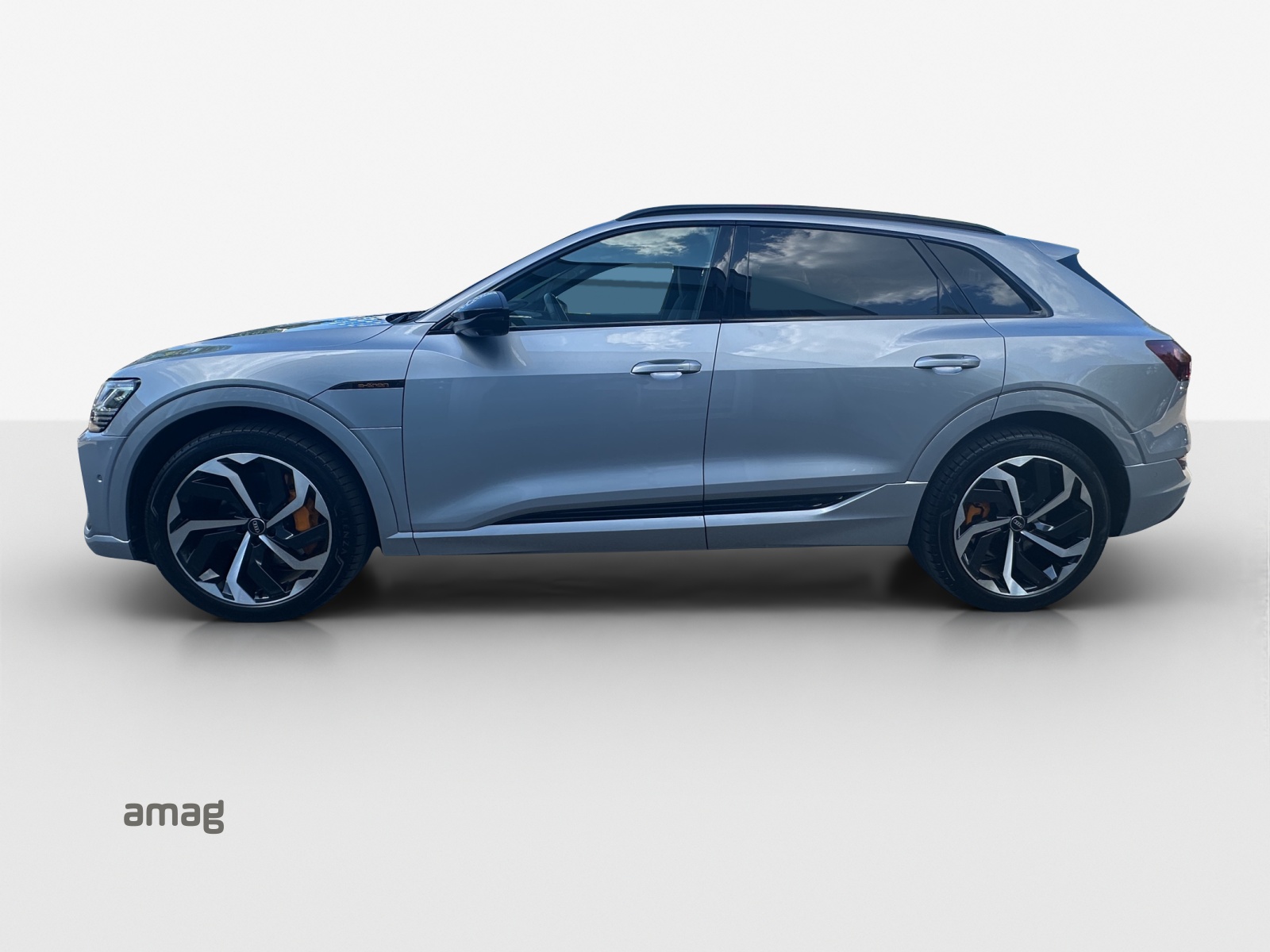 AUDI e-tron 55 S Line Black Edition quattro-image-1