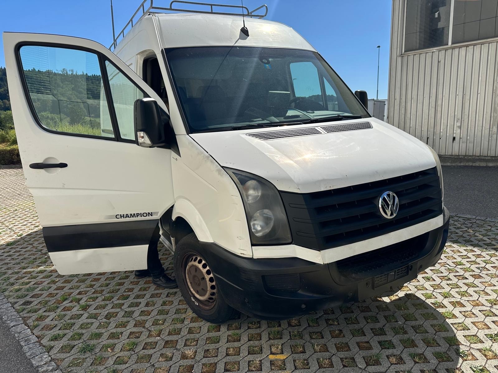 VW Crafter 35 2.0 TDI CR-image-2