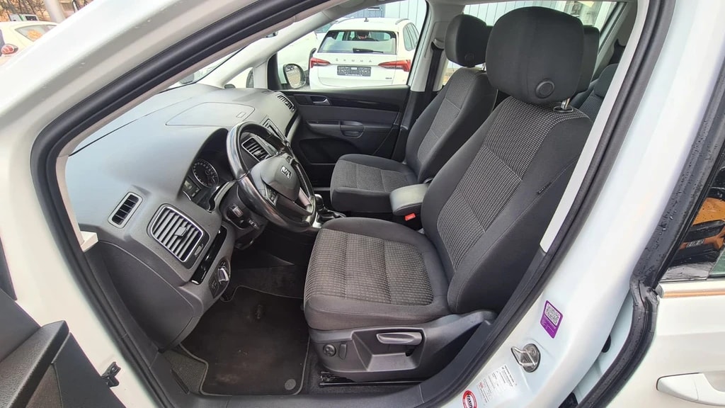 SEAT Alhambra 2.0 TDI 4Drive Style ** Gr-Navi ** RF-Kamera ** Totwinkel-Assistent ** Frisch Ab MFK & Service **-image-13