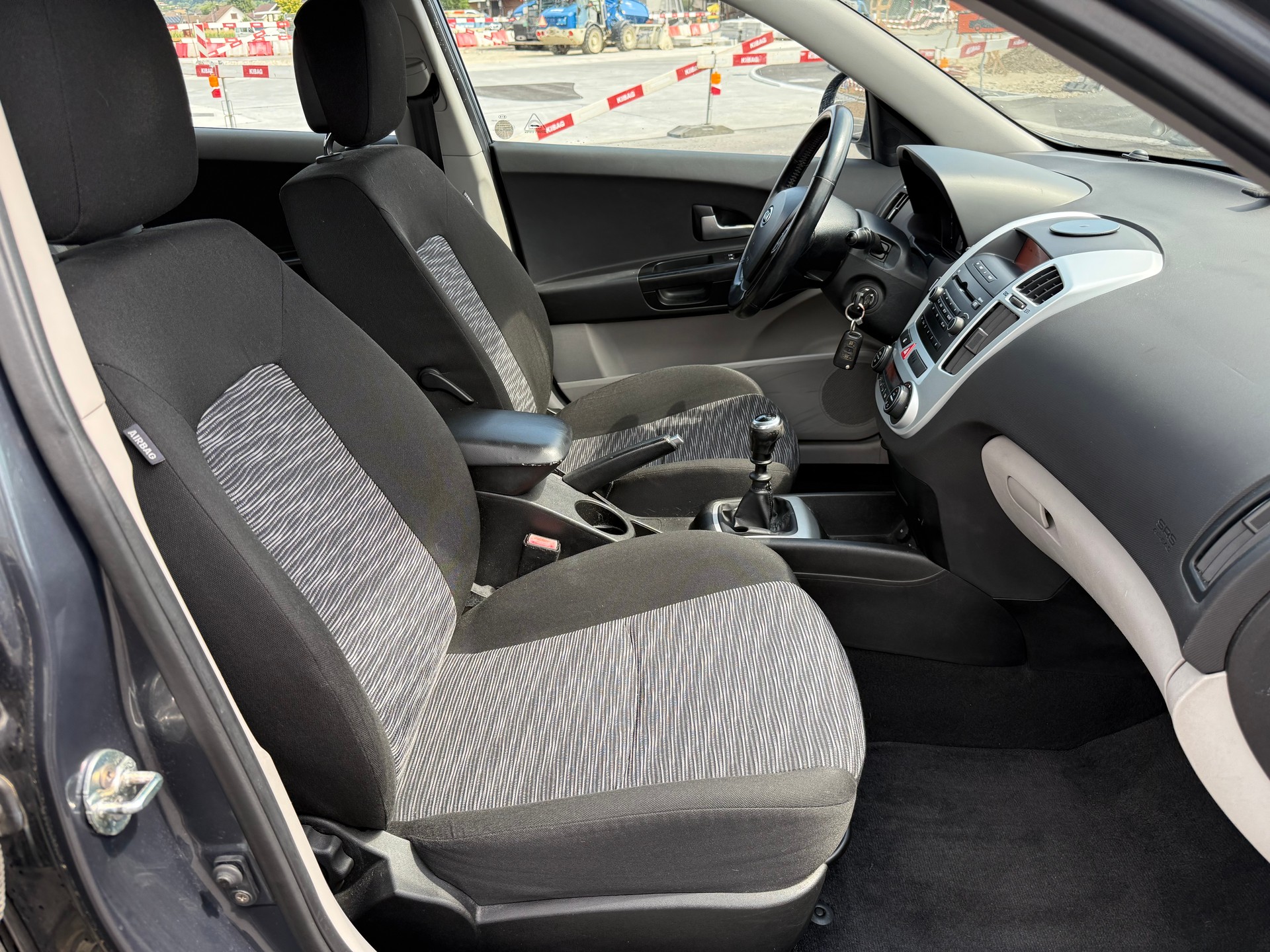 KIA Cee'd 1.6 CRDi Style-image-11