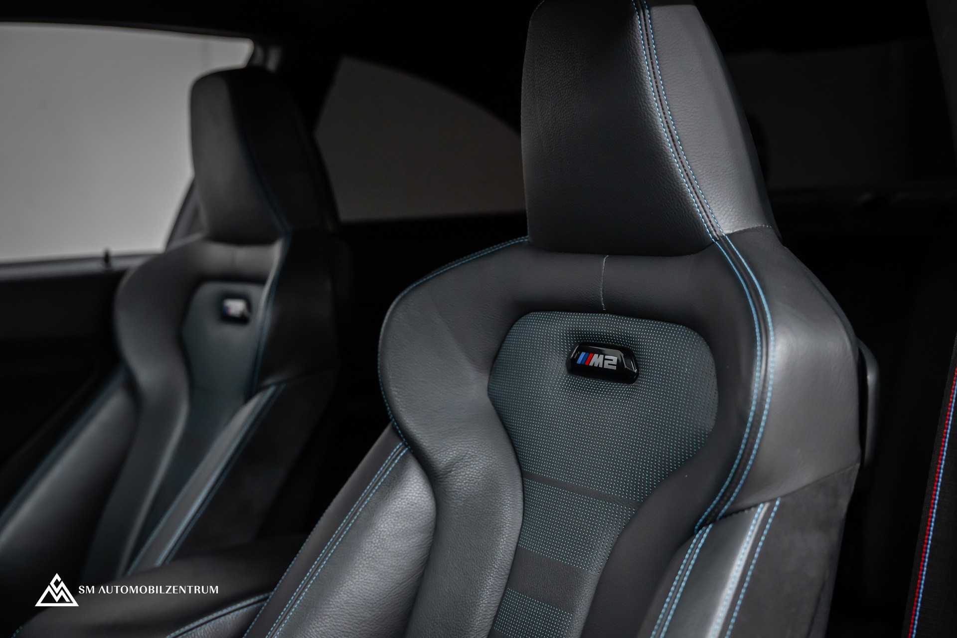 BMW M2 Competition Coupé / CH / Memorysitze / Harman&Kardon / Carbon Fibre / Rückfahrkamera-image-16