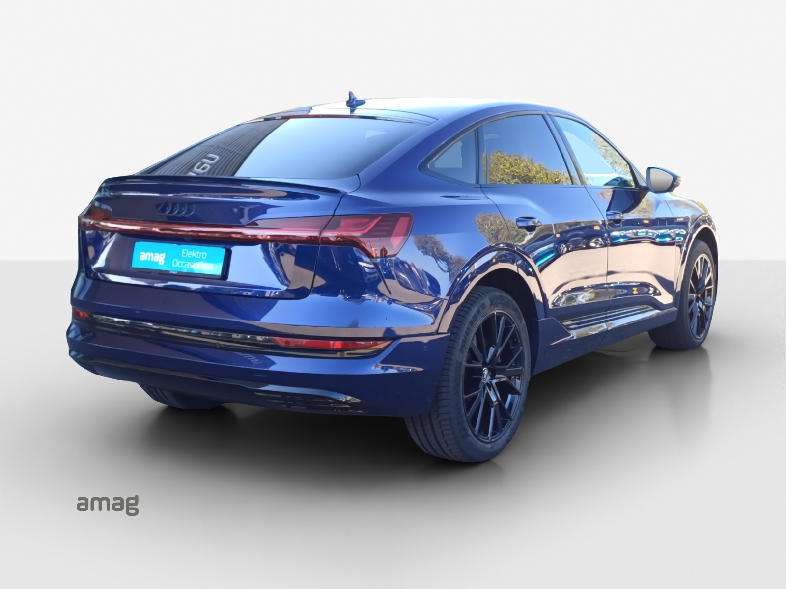 AUDI e-tron 55 Sportback Advanced Black Edition quattro-image-4