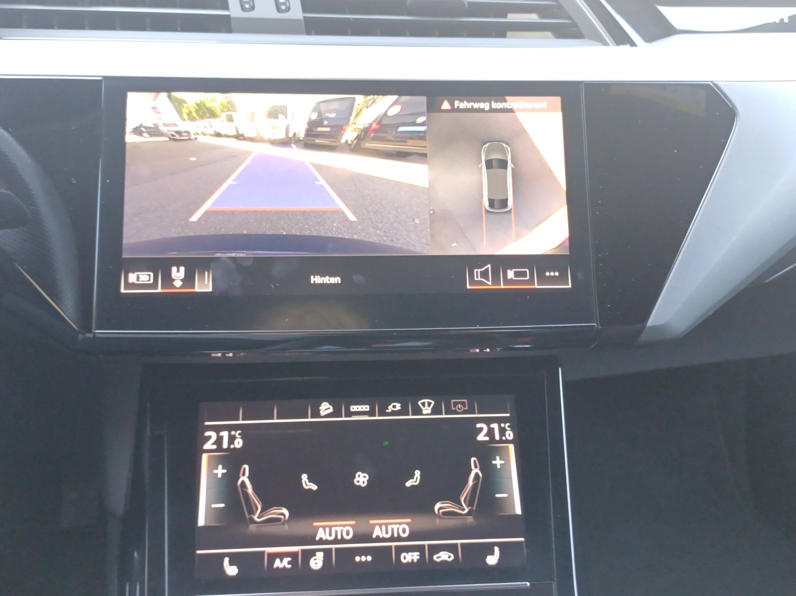 AUDI e-tron 55 Sportback Advanced Black Edition quattro-image-15