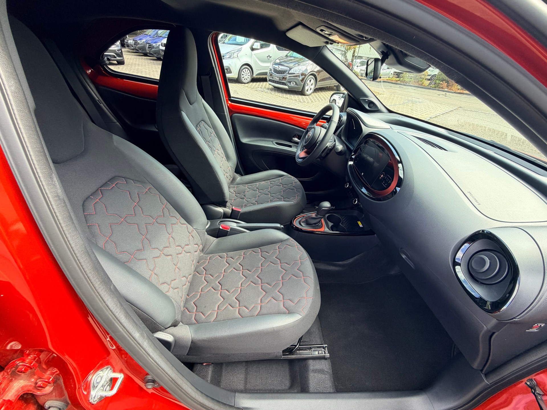TOYOTA Aygo X 1.0 VVT-i Limited CVT-image-8