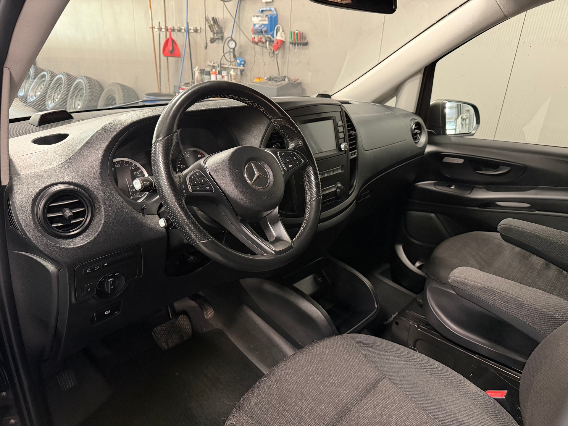 MERCEDES-BENZ VITO 119 BT 4X4-image-10