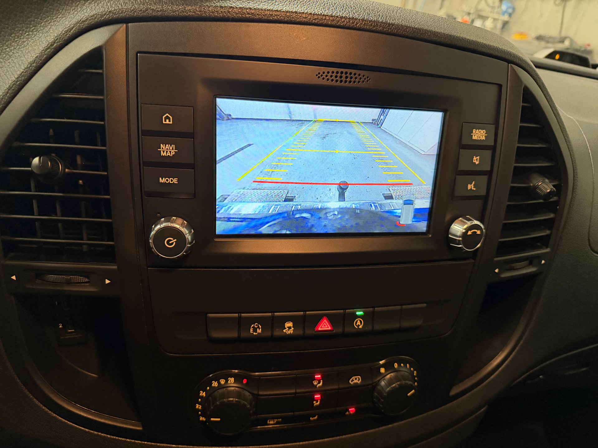 MERCEDES-BENZ VITO 119 BT 4X4-image-14
