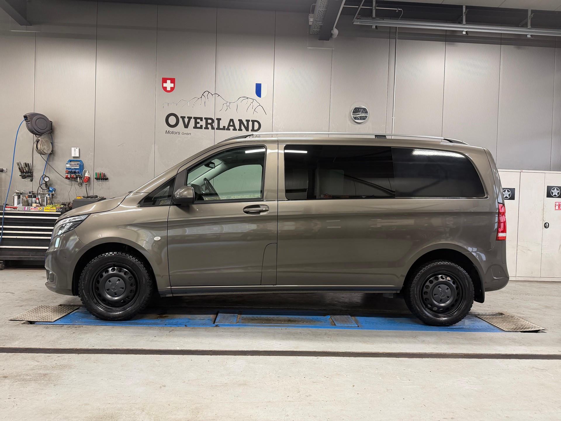 MERCEDES-BENZ VITO 119 BT 4X4-image-1