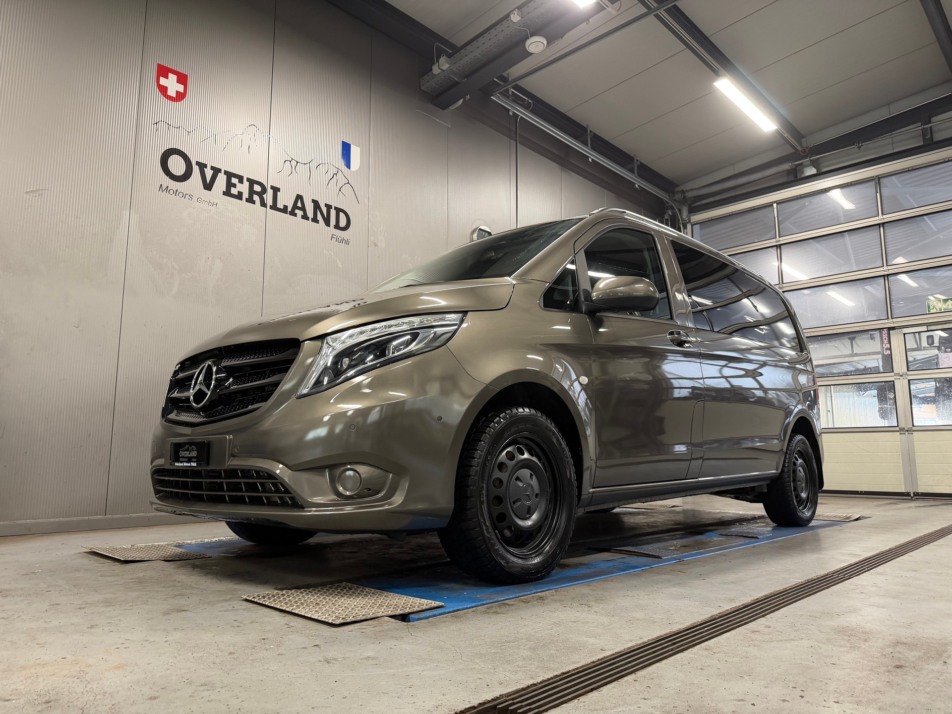 MERCEDES-BENZ VITO 119 BT 4X4-image-0