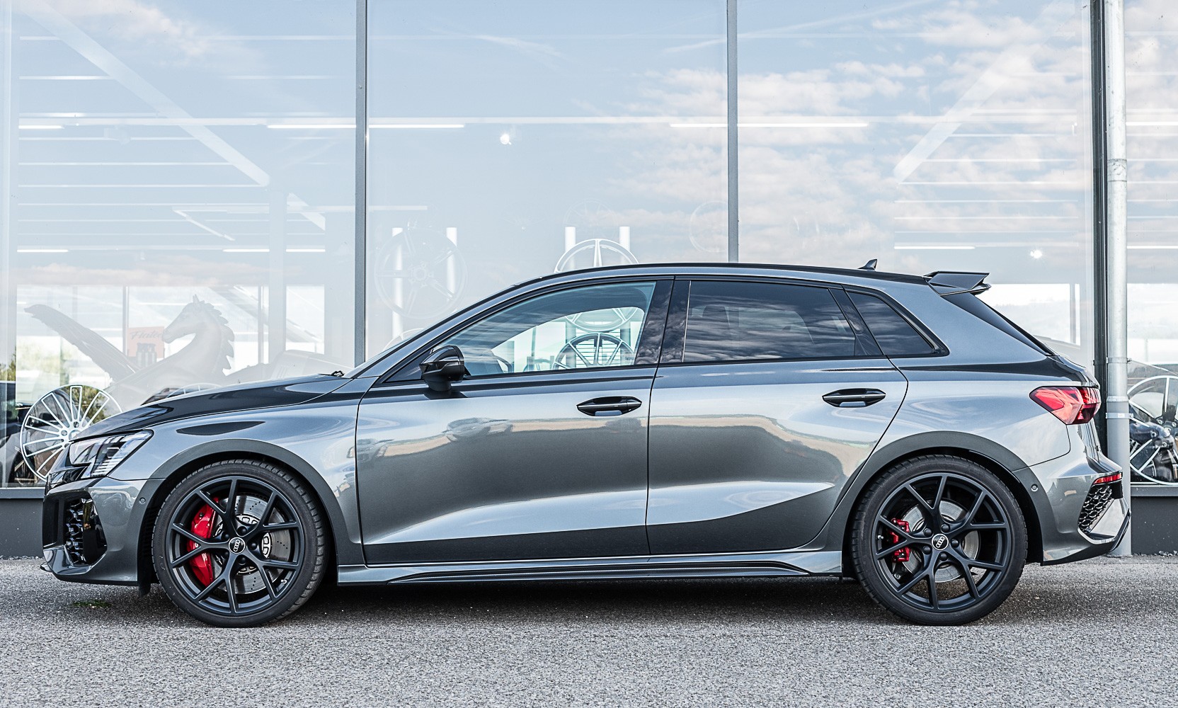 AUDI RS3 SB 2.5 TSI quattro "Pack Carbone"-image-0