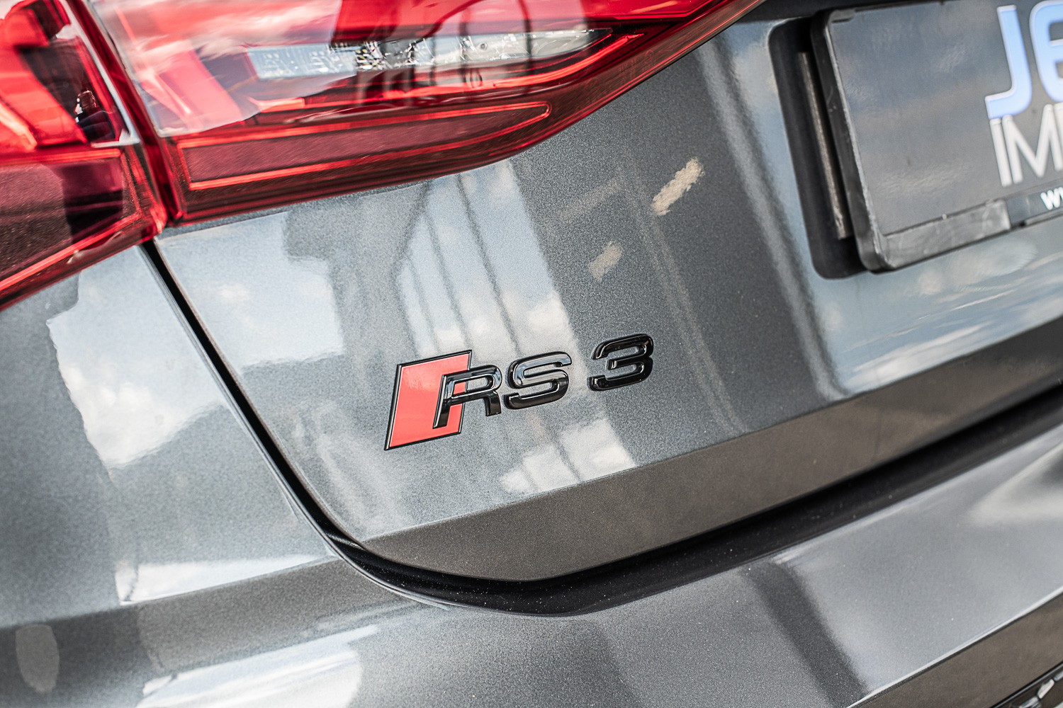 AUDI RS3 SB 2.5 TSI quattro "Pack Carbone"-image-10