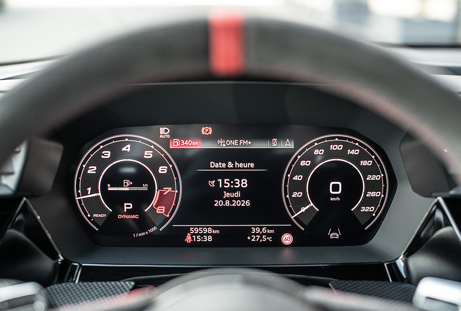 AUDI RS3 SB 2.5 TSI quattro "Pack Carbone"-image-25
