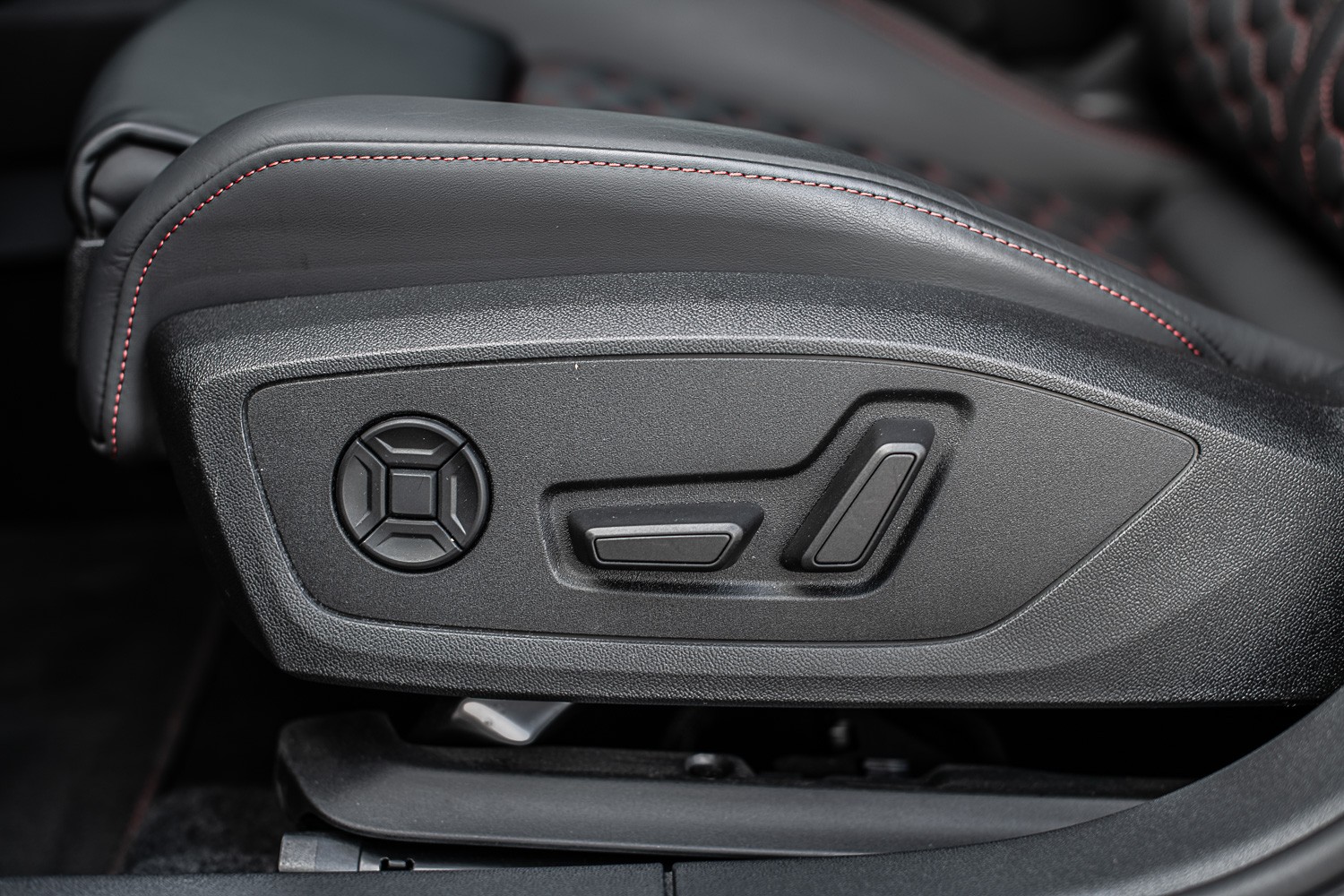 AUDI RS3 SB 2.5 TSI quattro "Pack Carbone"-image-15