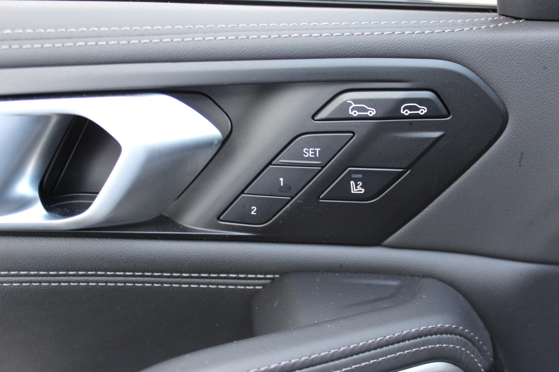BMW X6 xDrive 48V 40d M Sport-image-9