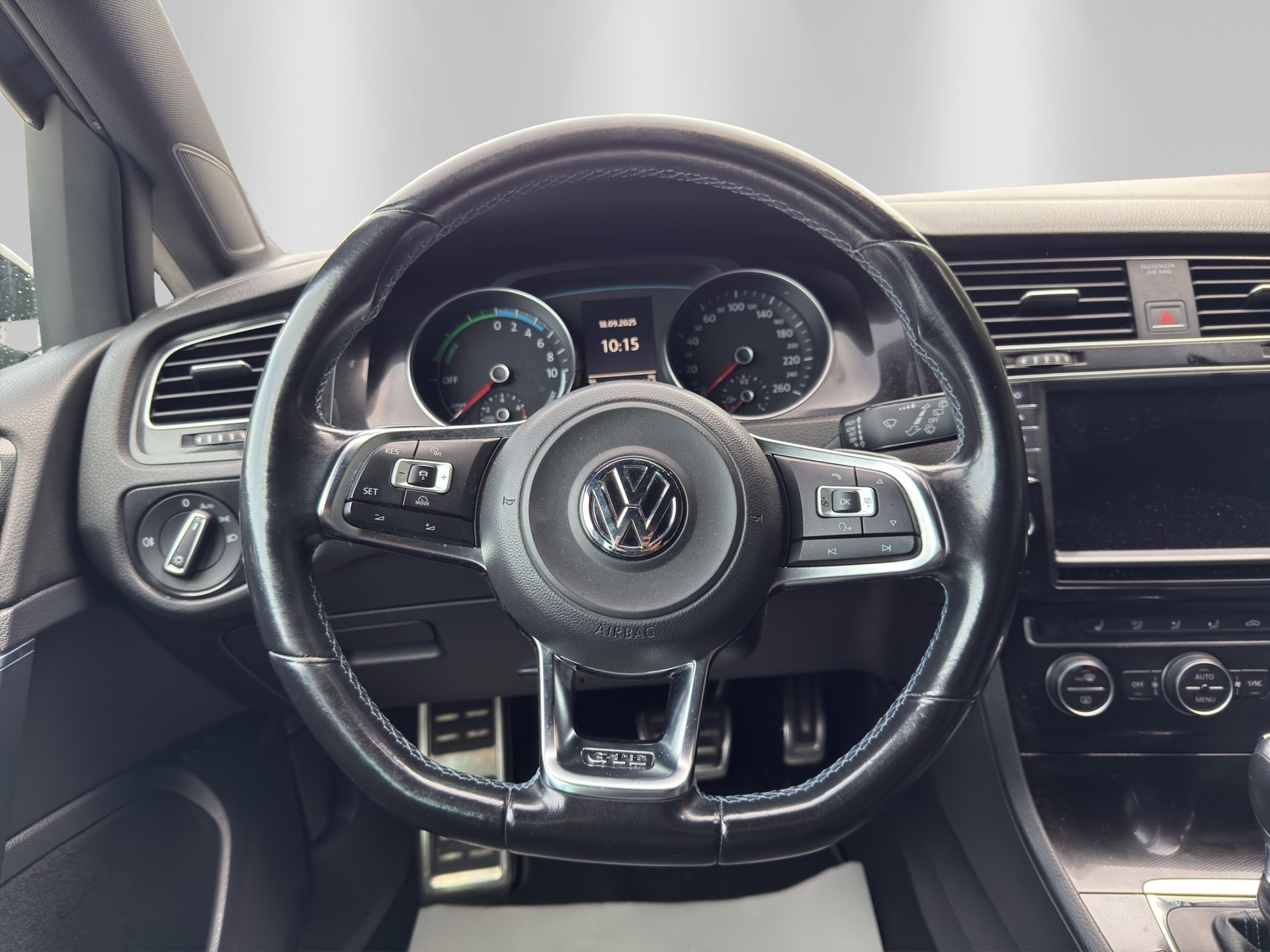 VW Golf 1.4 TSI GTE DSG-image-9
