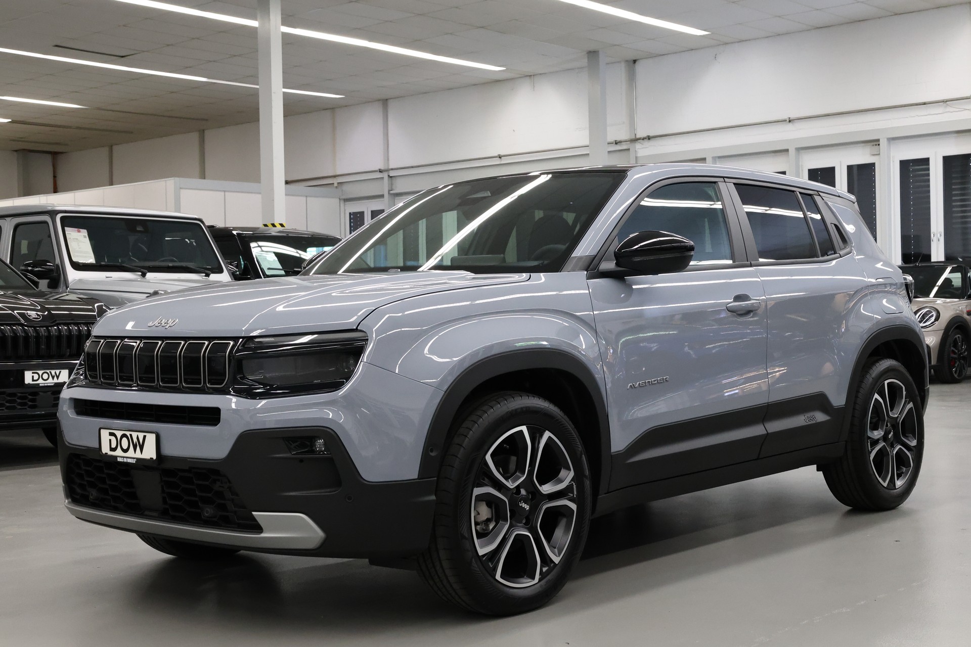 JEEP Avenger 1.2 MHEV Summit-image-2