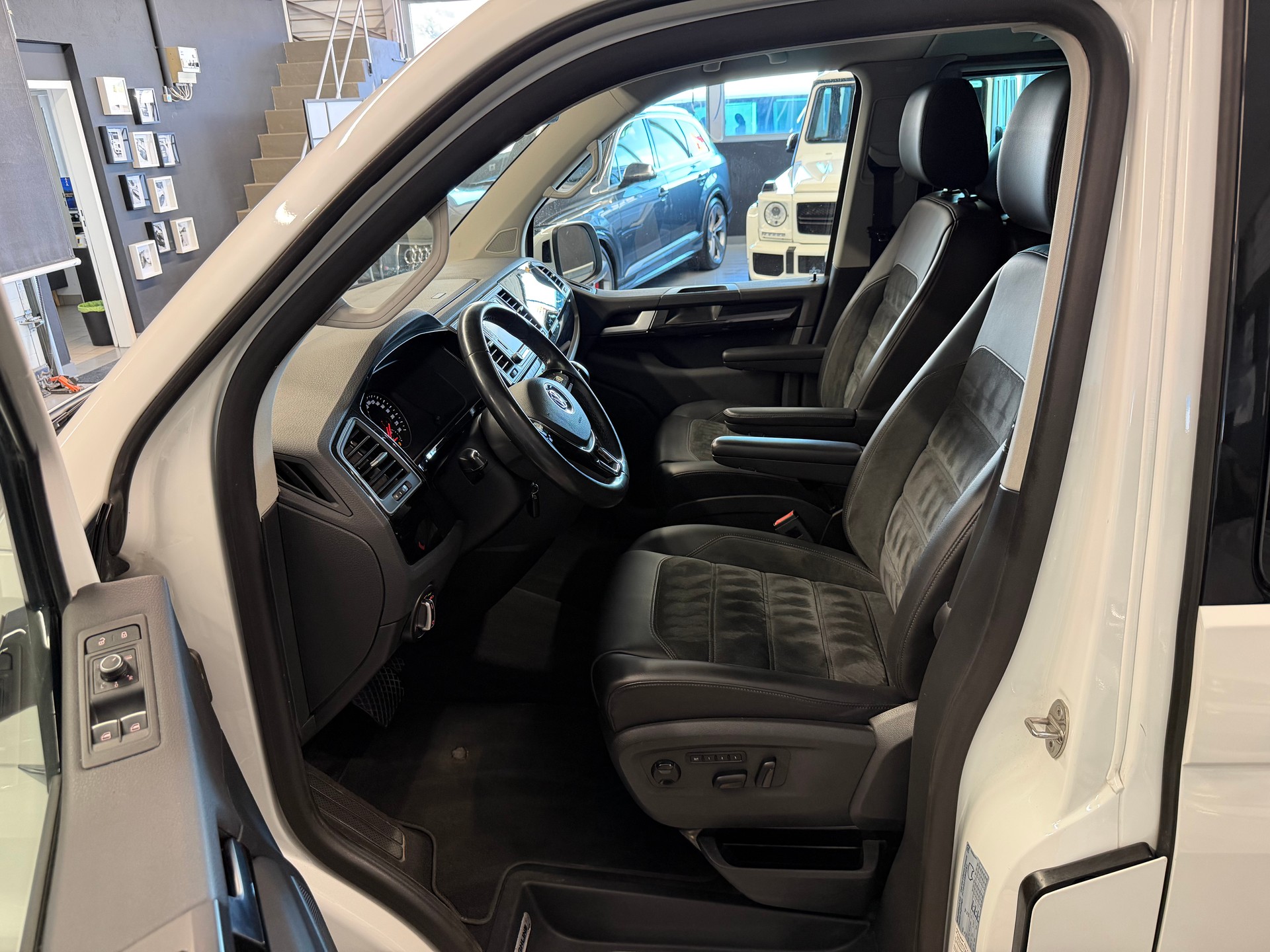 VW T6 Multivan 2.0 Bi-TDI Highline Liberty 4Mot. DSG-image-8